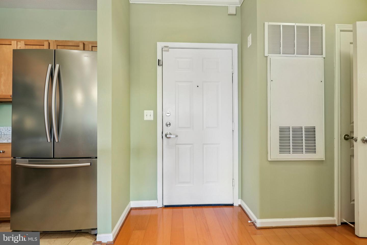 12000 MARKET ST #204, RESTON, Virginia 20190, 2 Bedrooms Bedrooms, ,1 BathroomBathrooms,Residential,For sale,12000 MARKET ST #204,VAFX2265096 MLS # VAFX2265096