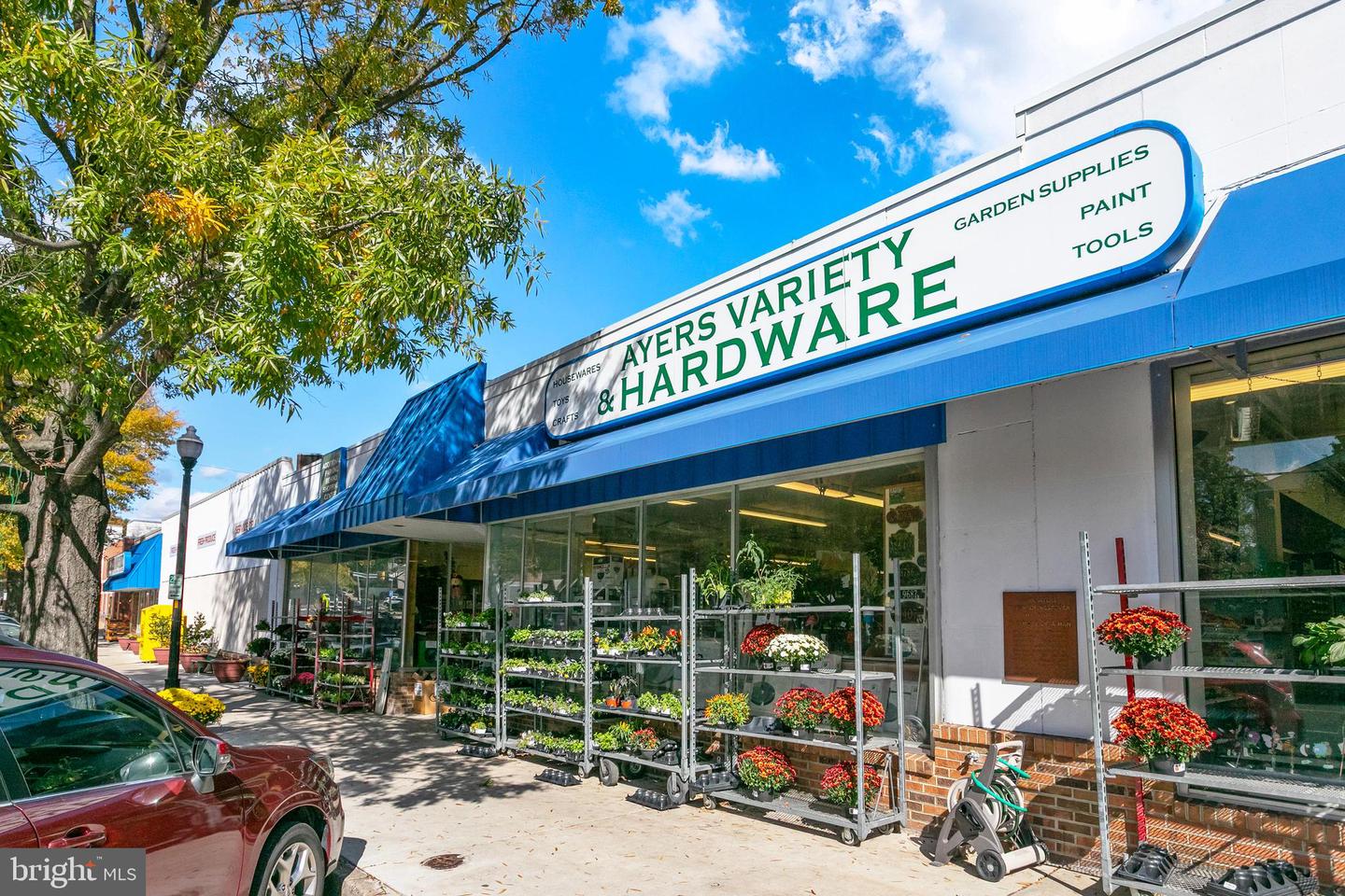 1404 N POWHATAN ST, ARLINGTON, Virginia 22205, 3 Bedrooms Bedrooms, ,4 BathroomsBathrooms,Residential,For sale,1404 N POWHATAN ST,VAAR2063966 MLS # VAAR2063966 1404 N POWHATAN ST, ARLINGTON, Virginia 22205, 3 Bedrooms Bedrooms, ,4 BathroomsBathrooms,Residential,For sale,1404 N POWHATAN ST,VAAR2063966 MLS # VAAR2063966