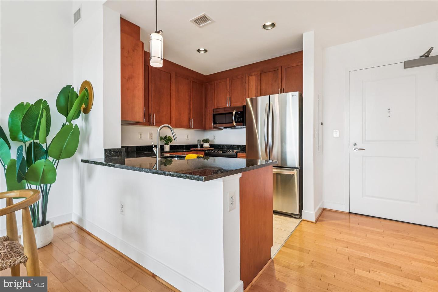 WASHINGTON, District Of Columbia 20016, 1 Bedroom Bedrooms, ,1 BathroomBathrooms,Residential,For sale,DCDC2224206 MLS # DCDC2224206 WASHINGTON, District Of Columbia 20016, 1 Bedroom Bedrooms, ,1 BathroomBathrooms,Residential,For sale,DCDC2224206 MLS # DCDC2224206