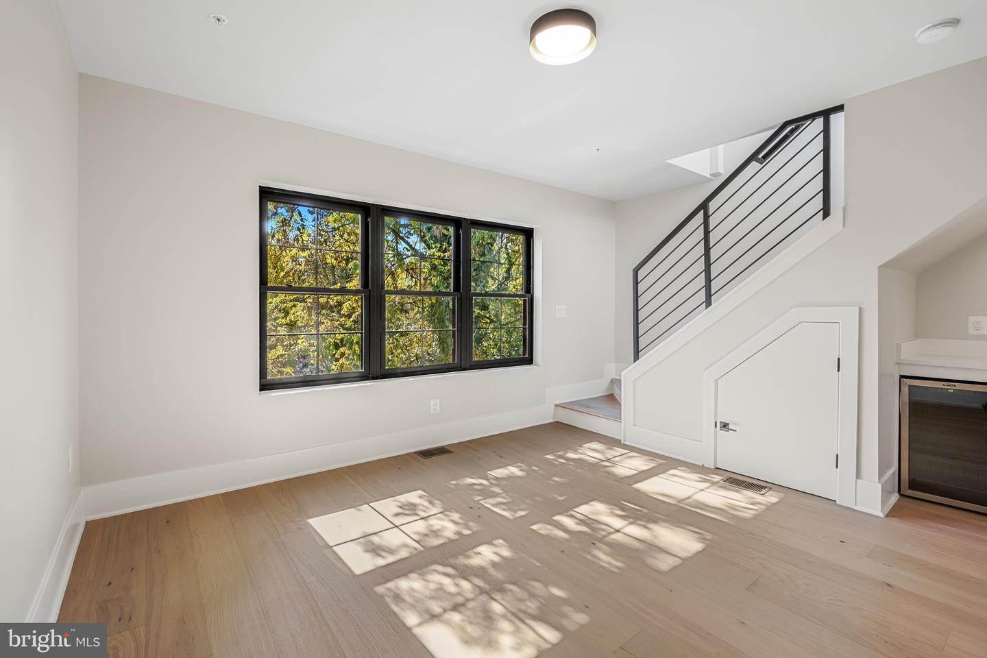 4414 HARRISON ST NW, WASHINGTON, District Of Columbia 20015, 5 Bedrooms Bedrooms, ,5 BathroomsBathrooms,Residential,For sale,4414 HARRISON ST NW,DCDC2225660 MLS # DCDC2225660