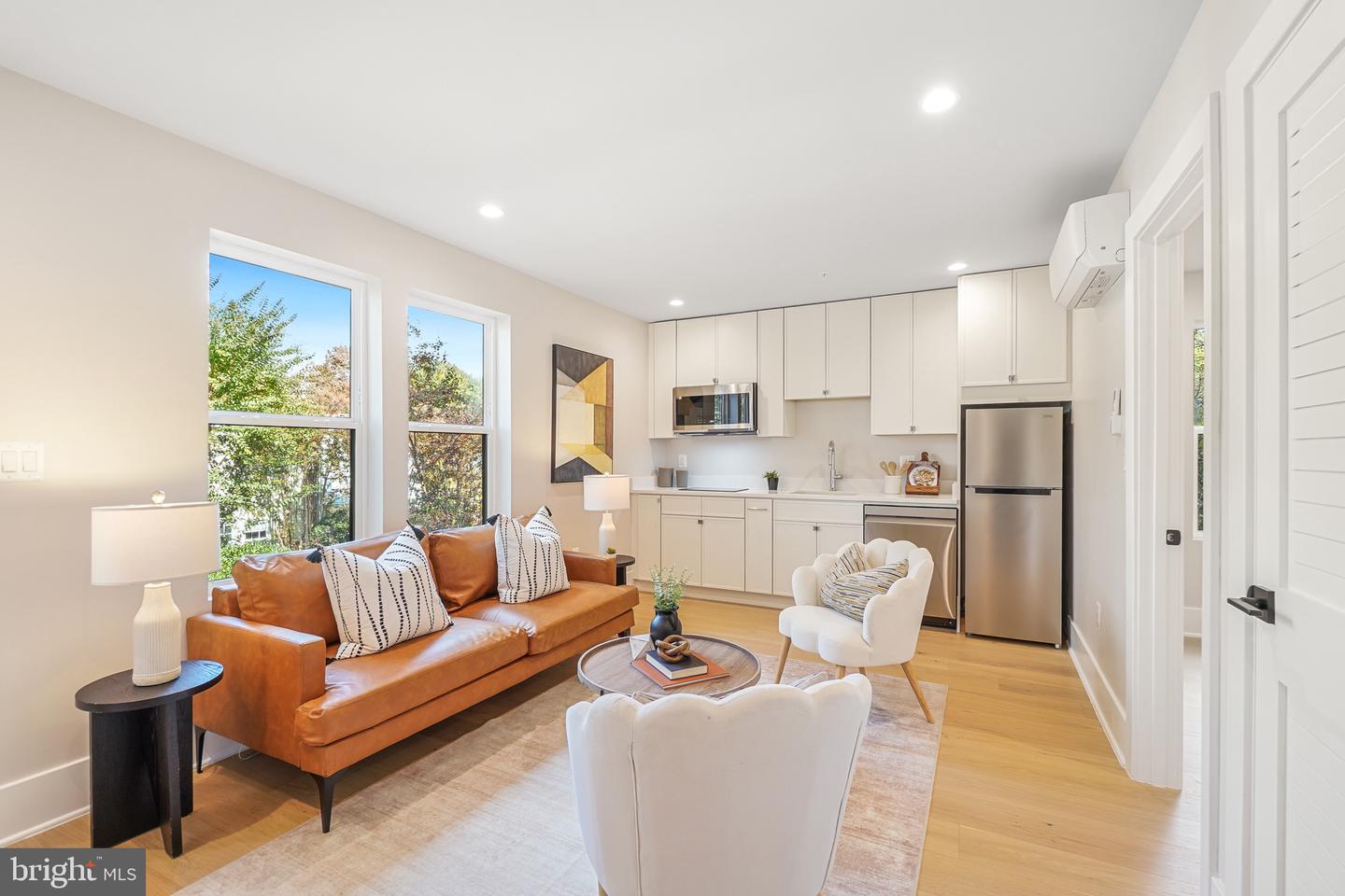 4414 HARRISON ST NW, WASHINGTON, District Of Columbia 20015, 5 Bedrooms Bedrooms, ,5 BathroomsBathrooms,Residential,For sale,4414 HARRISON ST NW,DCDC2225660 MLS # DCDC2225660