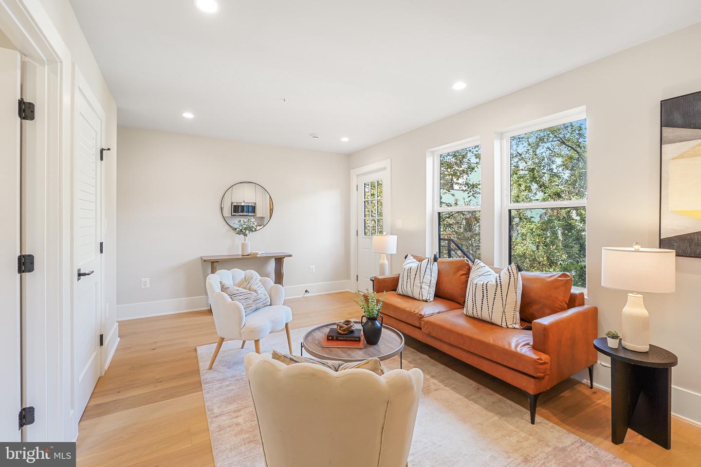 4414 HARRISON ST NW, WASHINGTON, District Of Columbia 20015, 5 Bedrooms Bedrooms, ,5 BathroomsBathrooms,Residential,For sale,4414 HARRISON ST NW,DCDC2225660 MLS # DCDC2225660