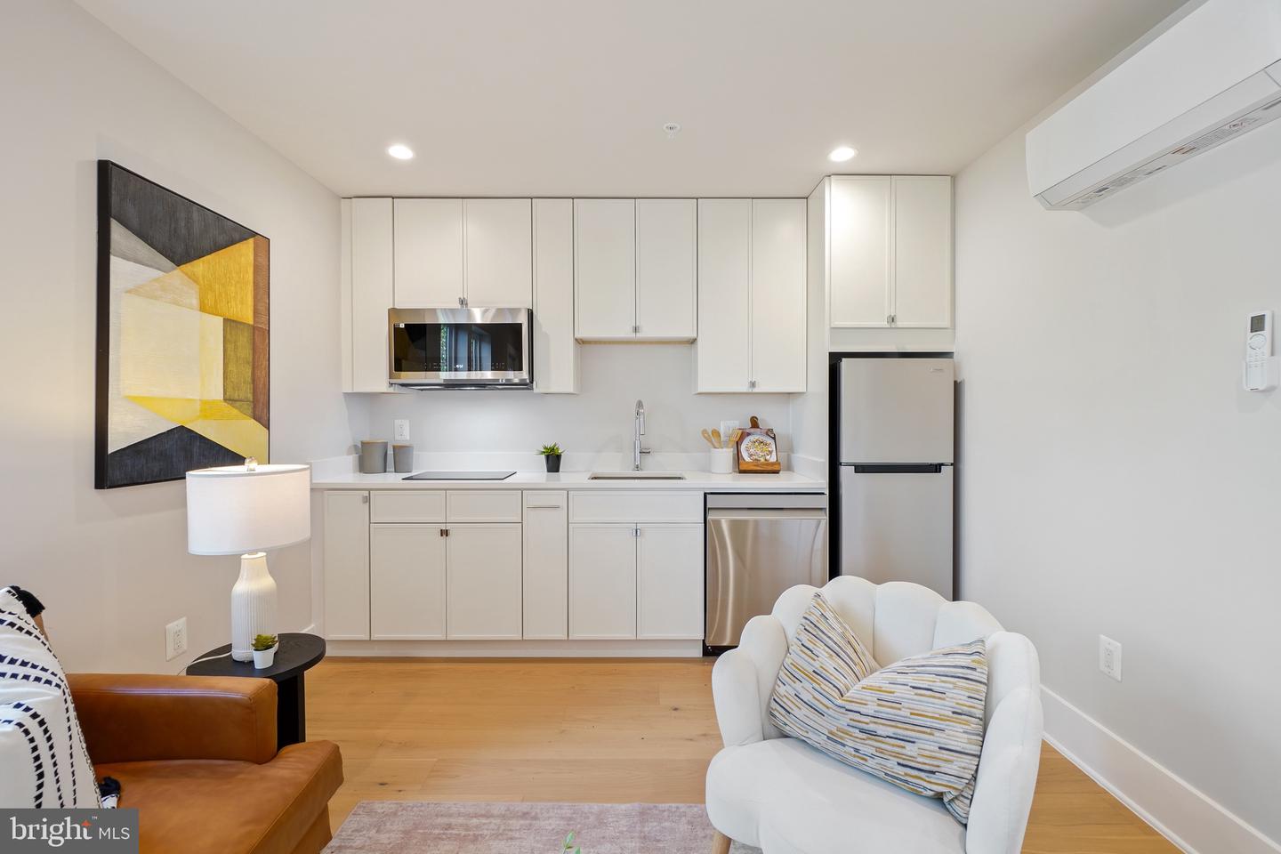 4414 HARRISON ST NW, WASHINGTON, District Of Columbia 20015, 5 Bedrooms Bedrooms, ,5 BathroomsBathrooms,Residential,For sale,4414 HARRISON ST NW,DCDC2225660 MLS # DCDC2225660