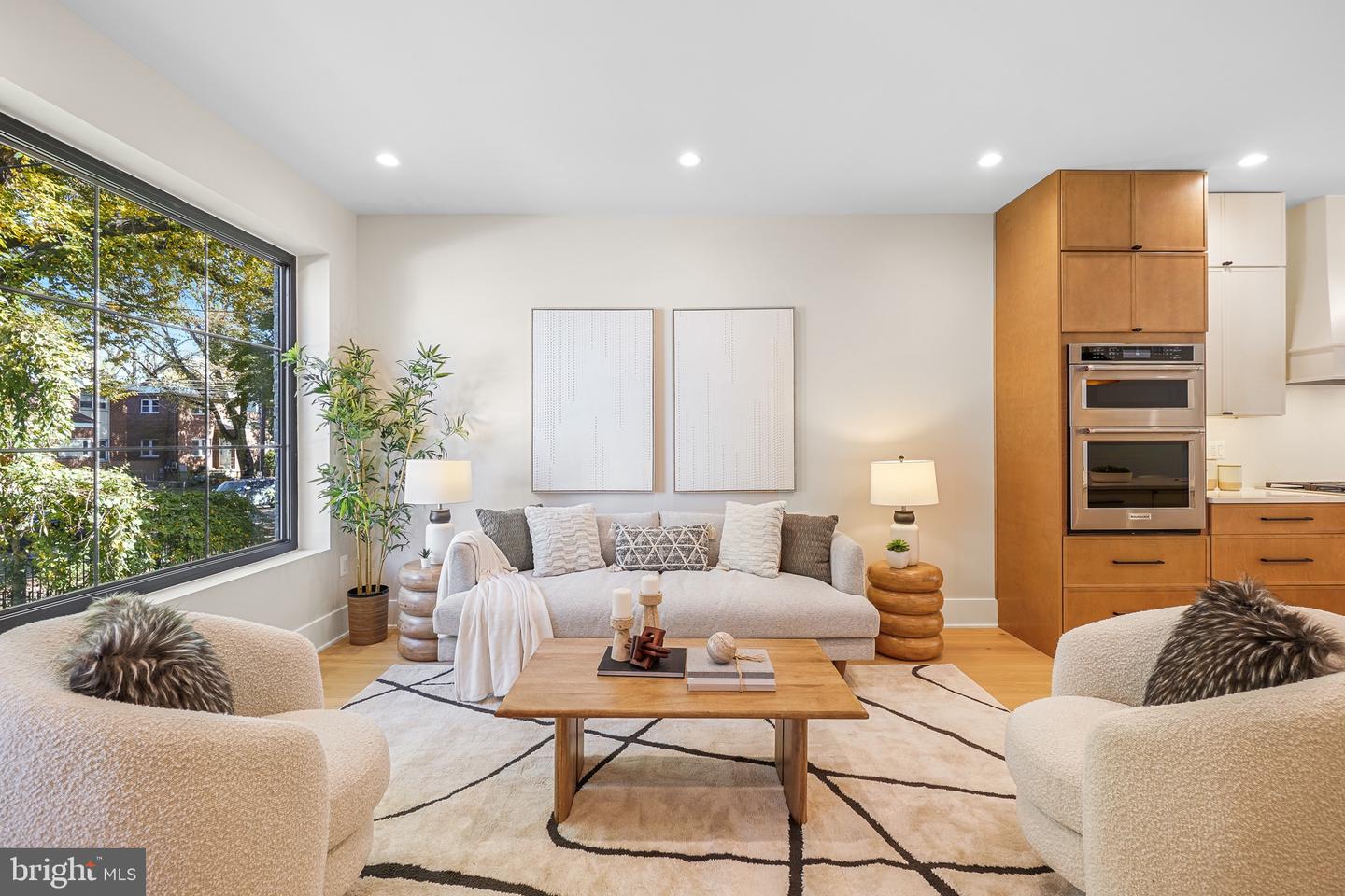 4414 HARRISON ST NW, WASHINGTON, District Of Columbia 20015, 5 Bedrooms Bedrooms, ,5 BathroomsBathrooms,Residential,For sale,4414 HARRISON ST NW,DCDC2225660 MLS # DCDC2225660