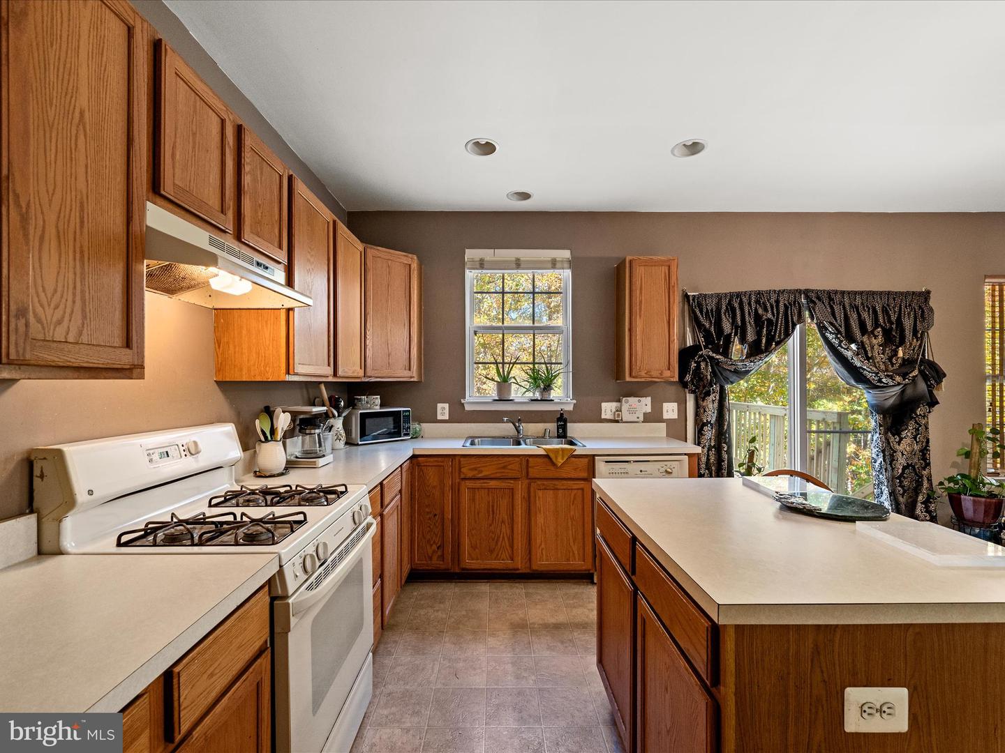 5540 HOBSONS CHOICE LOOP, MANASSAS, Virginia 20112, 4 Bedrooms Bedrooms, ,3 BathroomsBathrooms,Residential,For sale,5540 HOBSONS CHOICE LOOP,VAPW2105704 MLS # VAPW2105704 5540 HOBSONS CHOICE LOOP, MANASSAS, Virginia 20112, 4 Bedrooms Bedrooms, ,3 BathroomsBathrooms,Residential,For sale,5540 HOBSONS CHOICE LOOP,VAPW2105704 MLS # VAPW2105704