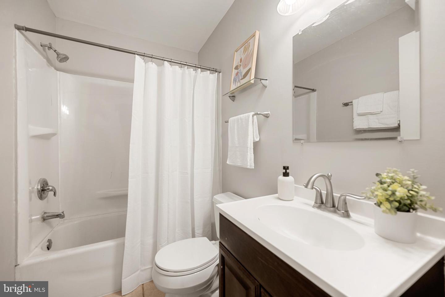 2549 FOX RIDGE CT #68, WOODBRIDGE, Virginia 22192, 3 Bedrooms Bedrooms, ,2 BathroomsBathrooms,Residential,For sale,2549 FOX RIDGE CT #68,VAPW2105926 MLS # VAPW2105926 2549 FOX RIDGE CT #68, WOODBRIDGE, Virginia 22192, 3 Bedrooms Bedrooms, ,2 BathroomsBathrooms,Residential,For sale,2549 FOX RIDGE CT #68,VAPW2105926 MLS # VAPW2105926