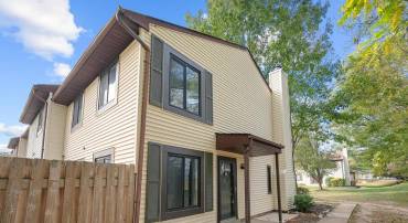 2549 FOX RIDGE CT #68, WOODBRIDGE, Virginia 22192, 3 Bedrooms Bedrooms, ,2 BathroomsBathrooms,Residential,For sale,2549 FOX RIDGE CT #68,VAPW2105926 MLS # VAPW2105926