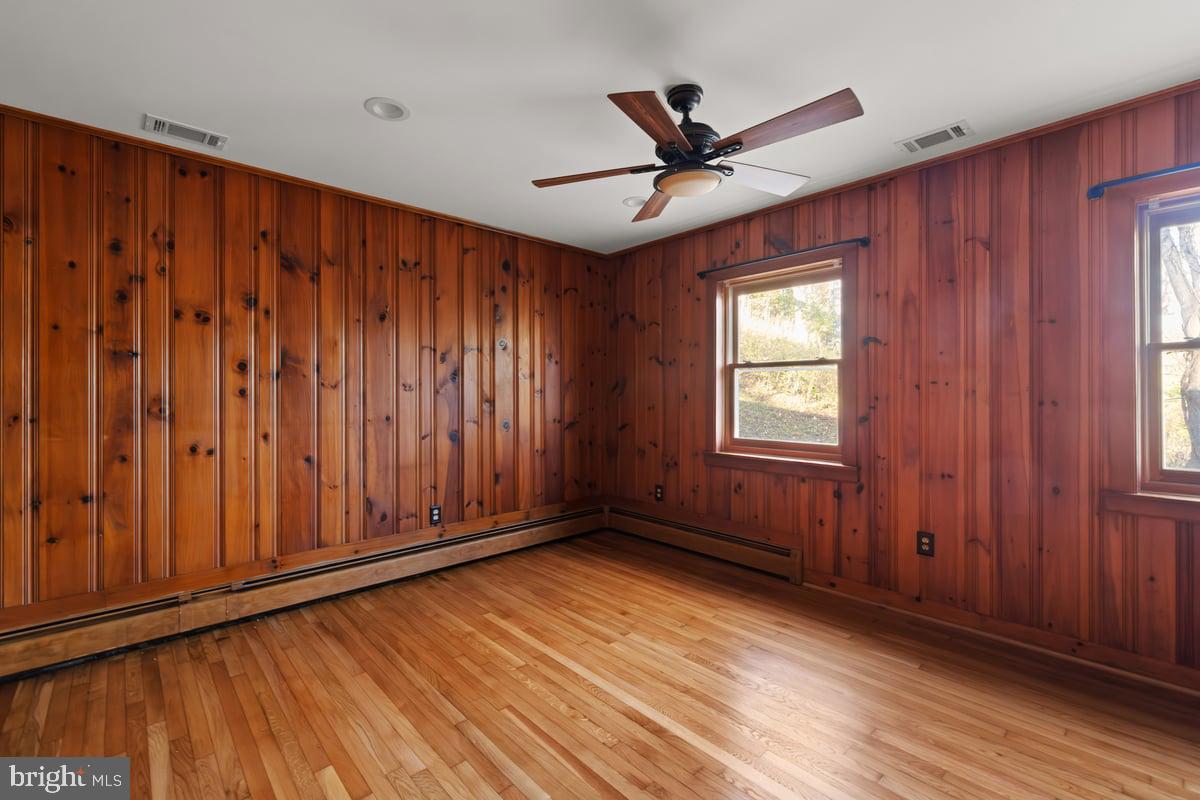 1494 BENNYS BEACH RD, FRONT ROYAL, Virginia 22630, 3 Bedrooms Bedrooms, ,2 BathroomsBathrooms,Residential,For sale,1494 BENNYS BEACH RD,VAWR2012564 MLS # VAWR2012564 1494 BENNYS BEACH RD, FRONT ROYAL, Virginia 22630, 3 Bedrooms Bedrooms, ,2 BathroomsBathrooms,Residential,For sale,1494 BENNYS BEACH RD,VAWR2012564 MLS # VAWR2012564