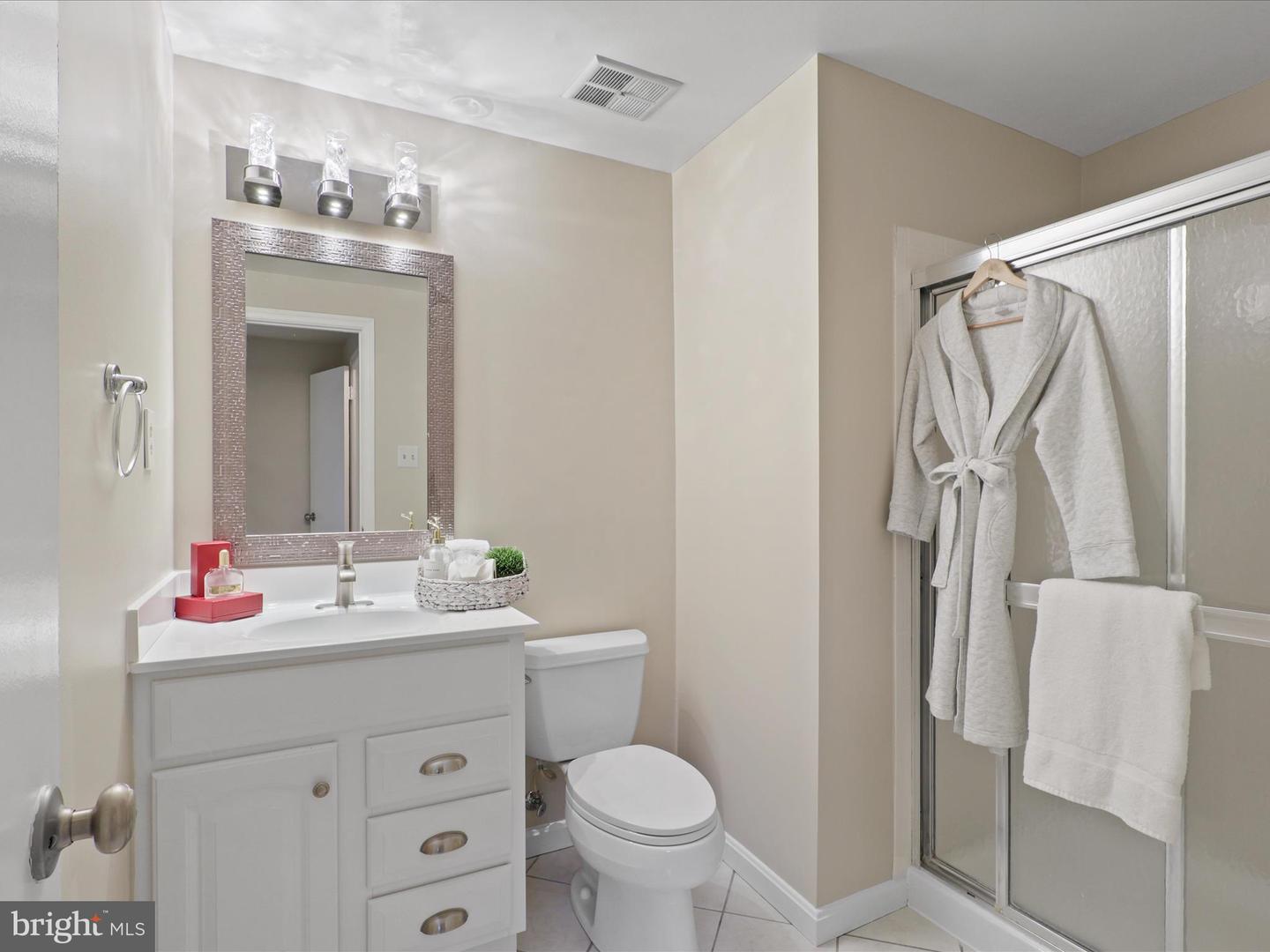 12133 QUEENS BRIGADE DR, FAIRFAX, Virginia 22030, 4 Bedrooms Bedrooms, ,3 BathroomsBathrooms,Residential,For sale,12133 QUEENS BRIGADE DR,VAFX2274734 MLS # VAFX2274734 12133 QUEENS BRIGADE DR, FAIRFAX, Virginia 22030, 4 Bedrooms Bedrooms, ,3 BathroomsBathrooms,Residential,For sale,12133 QUEENS BRIGADE DR,VAFX2274734 MLS # VAFX2274734