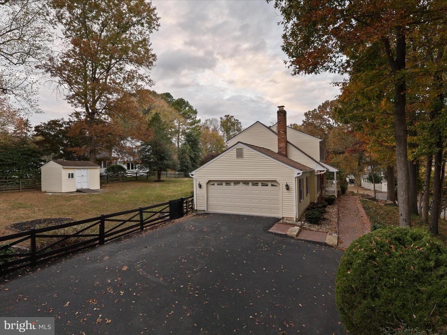 12133 QUEENS BRIGADE DR, FAIRFAX, Virginia 22030, 4 Bedrooms Bedrooms, ,3 BathroomsBathrooms,Residential,For sale,12133 QUEENS BRIGADE DR,VAFX2274734 MLS # VAFX2274734 12133 QUEENS BRIGADE DR, FAIRFAX, Virginia 22030, 4 Bedrooms Bedrooms, ,3 BathroomsBathrooms,Residential,For sale,12133 QUEENS BRIGADE DR,VAFX2274734 MLS # VAFX2274734