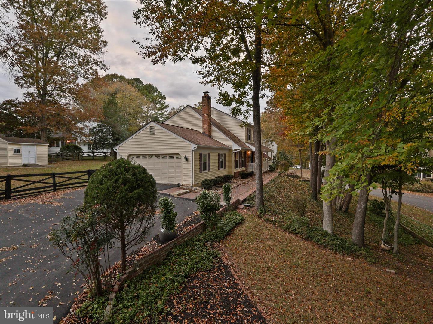 12133 QUEENS BRIGADE DR, FAIRFAX, Virginia 22030, 4 Bedrooms Bedrooms, ,3 BathroomsBathrooms,Residential,For sale,12133 QUEENS BRIGADE DR,VAFX2274734 MLS # VAFX2274734 12133 QUEENS BRIGADE DR, FAIRFAX, Virginia 22030, 4 Bedrooms Bedrooms, ,3 BathroomsBathrooms,Residential,For sale,12133 QUEENS BRIGADE DR,VAFX2274734 MLS # VAFX2274734