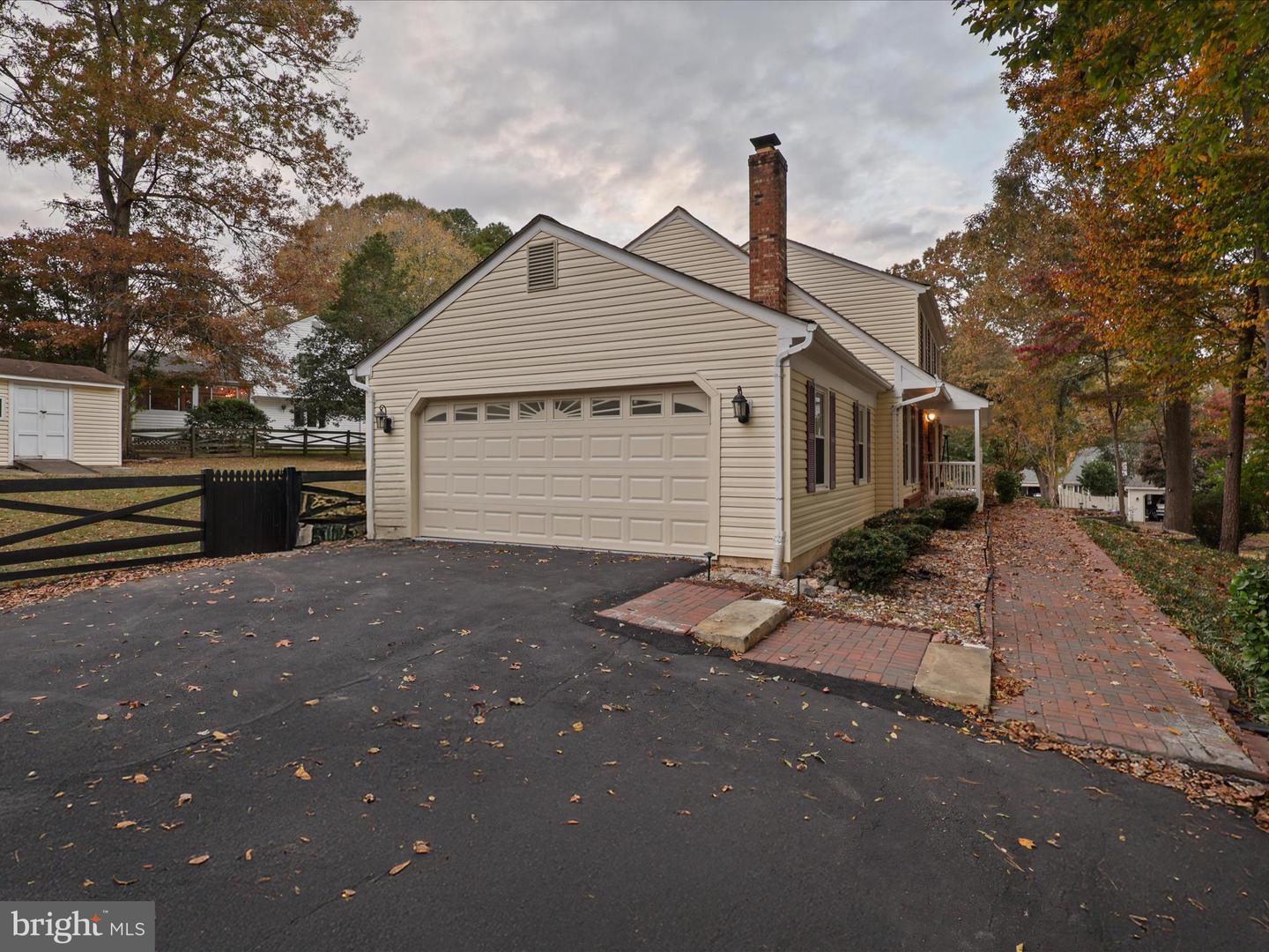 12133 QUEENS BRIGADE DR, FAIRFAX, Virginia 22030, 4 Bedrooms Bedrooms, ,3 BathroomsBathrooms,Residential,For sale,12133 QUEENS BRIGADE DR,VAFX2274734 MLS # VAFX2274734 12133 QUEENS BRIGADE DR, FAIRFAX, Virginia 22030, 4 Bedrooms Bedrooms, ,3 BathroomsBathrooms,Residential,For sale,12133 QUEENS BRIGADE DR,VAFX2274734 MLS # VAFX2274734