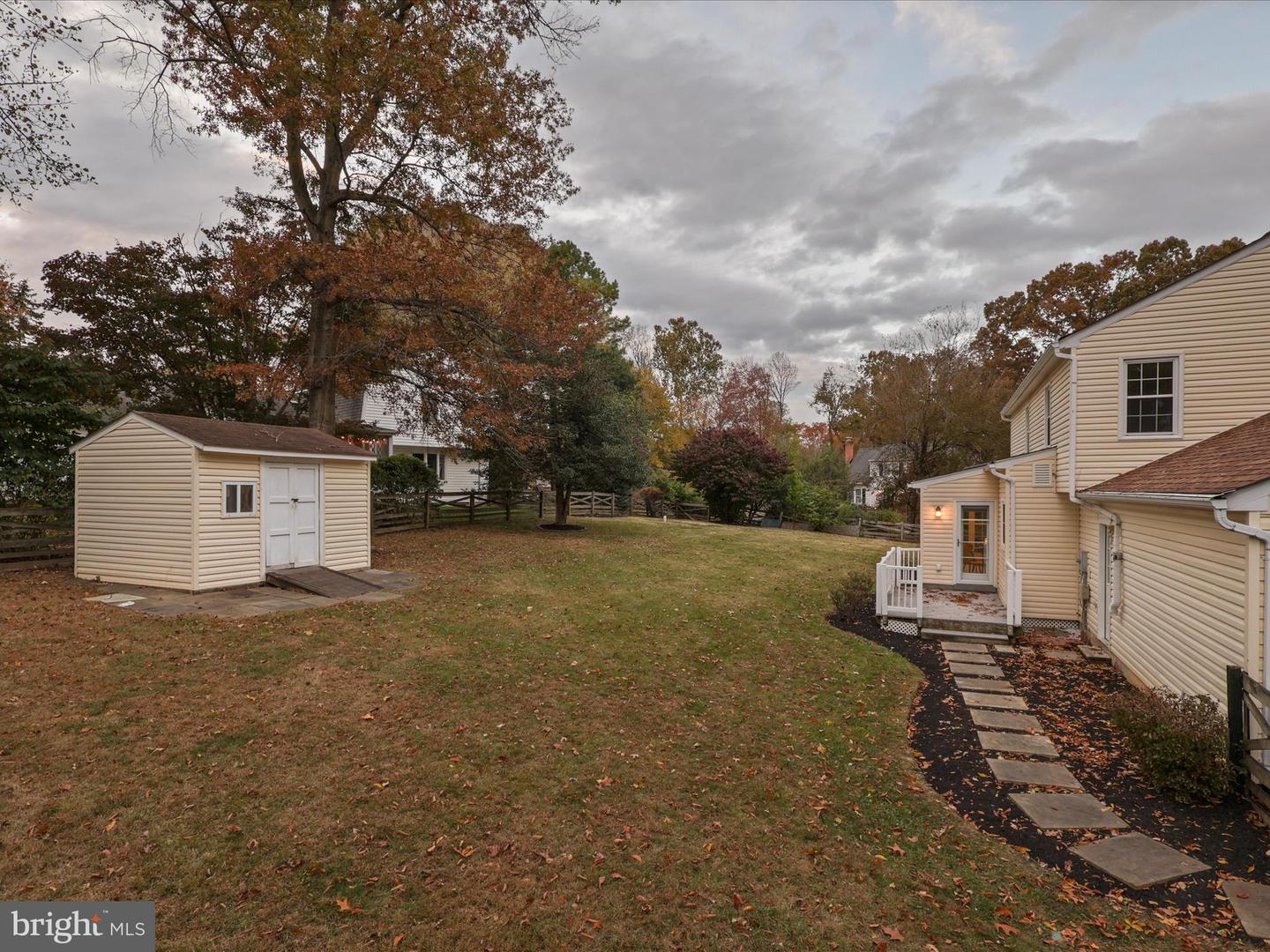 12133 QUEENS BRIGADE DR, FAIRFAX, Virginia 22030, 4 Bedrooms Bedrooms, ,3 BathroomsBathrooms,Residential,For sale,12133 QUEENS BRIGADE DR,VAFX2274734 MLS # VAFX2274734 12133 QUEENS BRIGADE DR, FAIRFAX, Virginia 22030, 4 Bedrooms Bedrooms, ,3 BathroomsBathrooms,Residential,For sale,12133 QUEENS BRIGADE DR,VAFX2274734 MLS # VAFX2274734