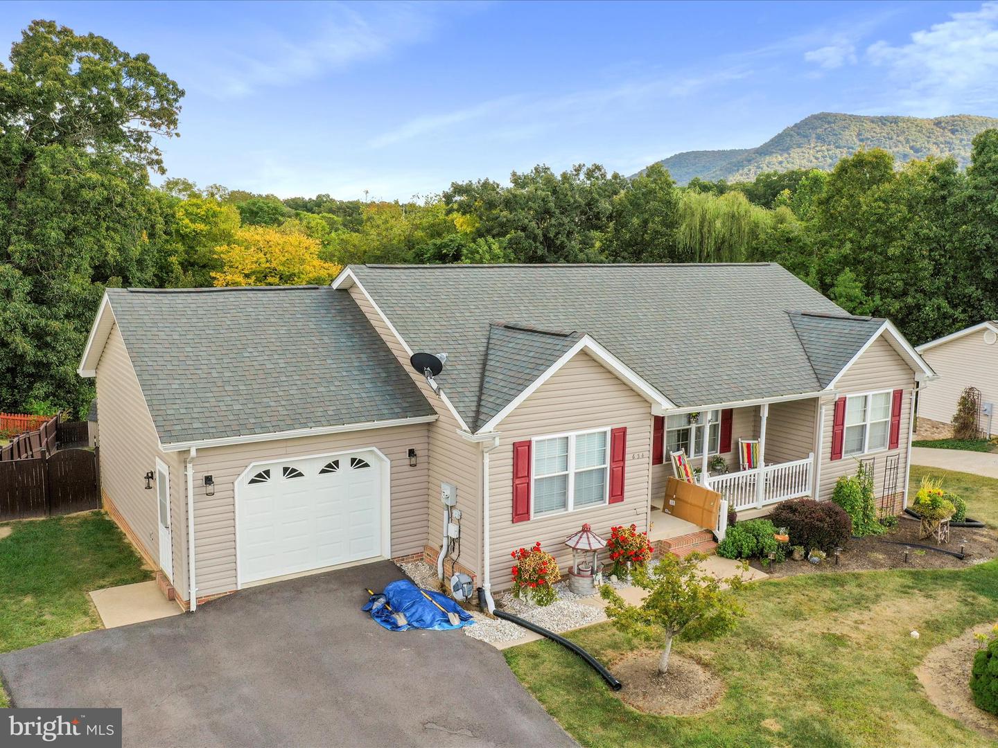 634 CHRISTIANSEN DR, STRASBURG, Virginia 22657, 4 Bedrooms Bedrooms, ,3 BathroomsBathrooms,Residential,For sale,634 CHRISTIANSEN DR,VASH2012810 MLS # VASH2012810 634 CHRISTIANSEN DR, STRASBURG, Virginia 22657, 4 Bedrooms Bedrooms, ,3 BathroomsBathrooms,Residential,For sale,634 CHRISTIANSEN DR,VASH2012810 MLS # VASH2012810