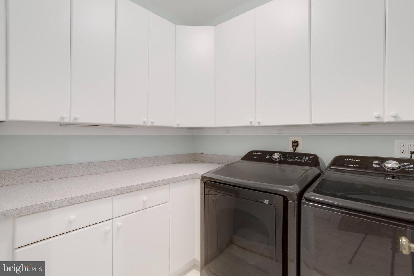 11302 WESTBROOK MILL LN #204, FAIRFAX, Virginia 22030, 2 Bedrooms Bedrooms, ,2 BathroomsBathrooms,Residential,For sale,11302 WESTBROOK MILL LN #204,VAFX2275116 MLS # VAFX2275116 11302 WESTBROOK MILL LN #204, FAIRFAX, Virginia 22030, 2 Bedrooms Bedrooms, ,2 BathroomsBathrooms,Residential,For sale,11302 WESTBROOK MILL LN #204,VAFX2275116 MLS # VAFX2275116