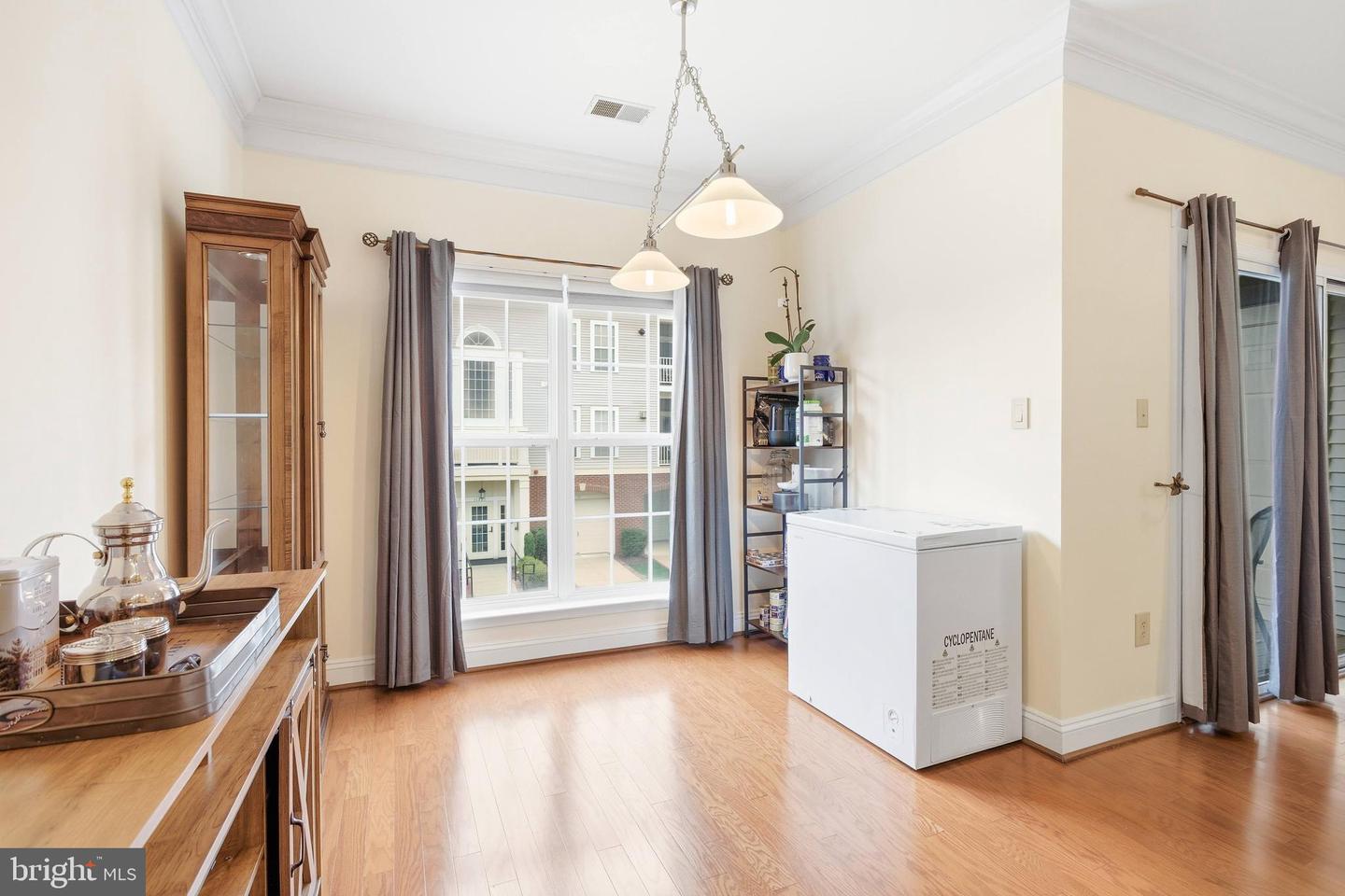 11302 WESTBROOK MILL LN #204, FAIRFAX, Virginia 22030, 2 Bedrooms Bedrooms, ,2 BathroomsBathrooms,Residential,For sale,11302 WESTBROOK MILL LN #204,VAFX2275116 MLS # VAFX2275116 11302 WESTBROOK MILL LN #204, FAIRFAX, Virginia 22030, 2 Bedrooms Bedrooms, ,2 BathroomsBathrooms,Residential,For sale,11302 WESTBROOK MILL LN #204,VAFX2275116 MLS # VAFX2275116