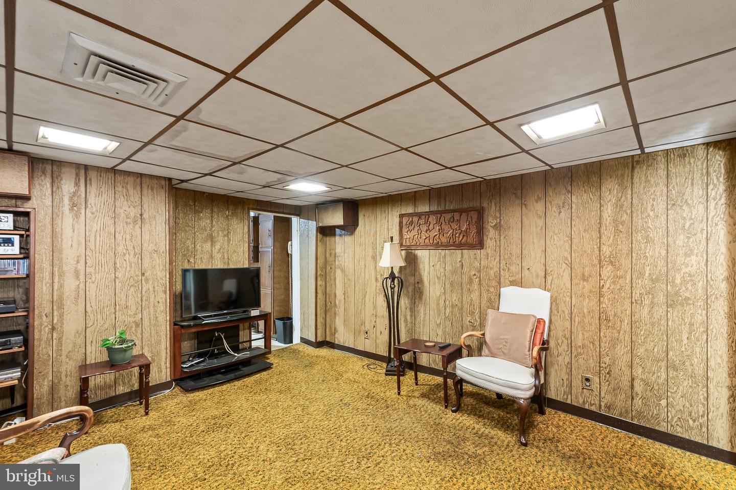 351 11TH ST SE, WASHINGTON, District Of Columbia 20003, 3 Bedrooms Bedrooms, 5 Rooms Rooms,1 BathroomBathrooms,Residential,For sale,351 11TH ST SE,DCDC2227970 MLS # DCDC2227970 351 11TH ST SE, WASHINGTON, District Of Columbia 20003, 3 Bedrooms Bedrooms, 5 Rooms Rooms,1 BathroomBathrooms,Residential,For sale,351 11TH ST SE,DCDC2227970 MLS # DCDC2227970