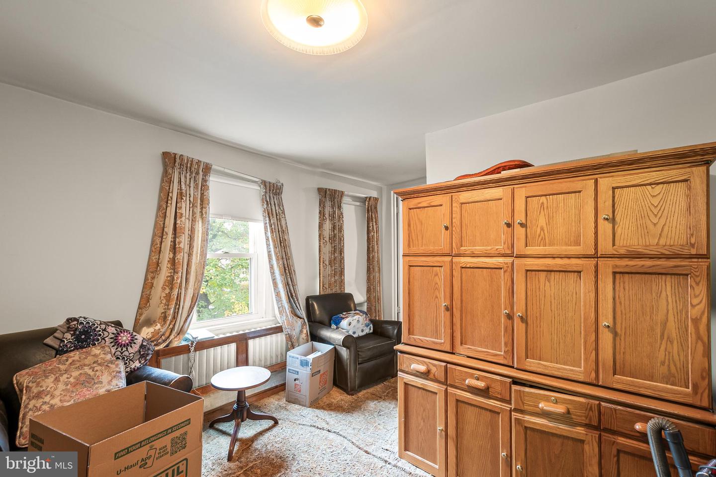 351 11TH ST SE, WASHINGTON, District Of Columbia 20003, 3 Bedrooms Bedrooms, 5 Rooms Rooms,1 BathroomBathrooms,Residential,For sale,351 11TH ST SE,DCDC2227970 MLS # DCDC2227970 351 11TH ST SE, WASHINGTON, District Of Columbia 20003, 3 Bedrooms Bedrooms, 5 Rooms Rooms,1 BathroomBathrooms,Residential,For sale,351 11TH ST SE,DCDC2227970 MLS # DCDC2227970