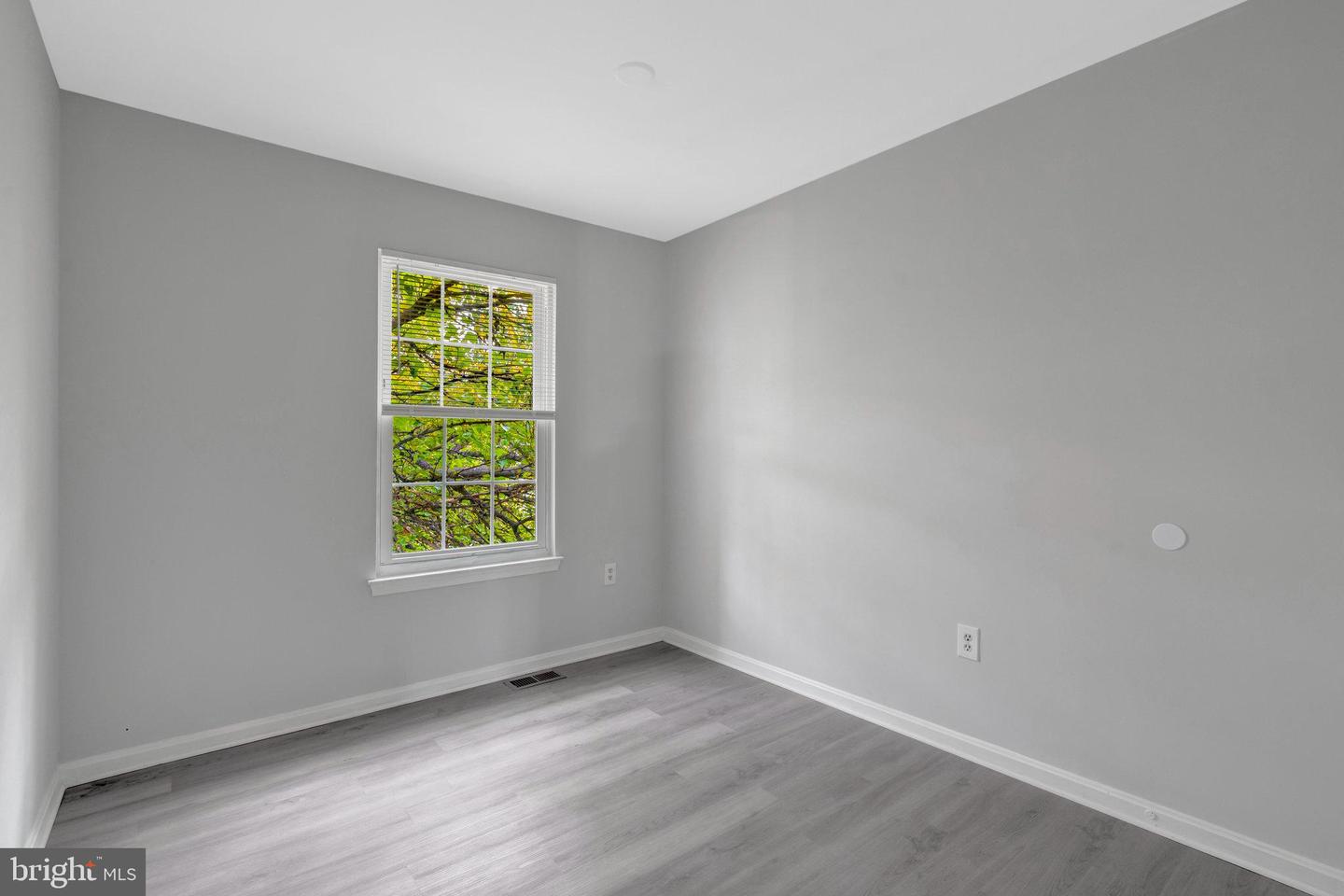 7905 BRIGHTON WAY, MANASSAS, Virginia 20109, 3 Bedrooms Bedrooms, ,1 BathroomBathrooms,Residential,For sale,7905 BRIGHTON WAY,VAPW2106420 MLS # VAPW2106420