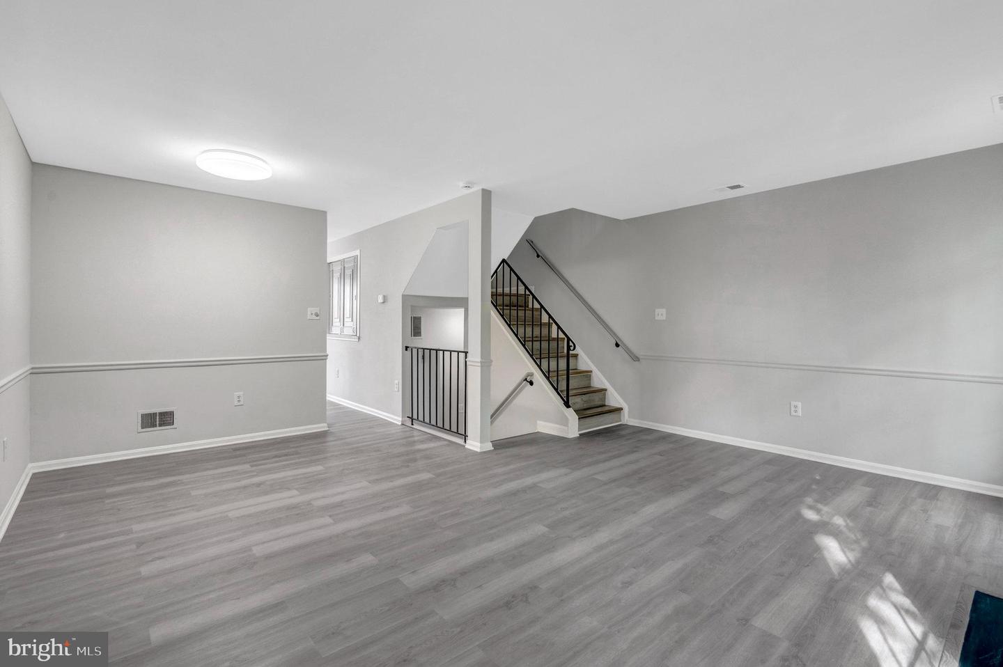 7905 BRIGHTON WAY, MANASSAS, Virginia 20109, 3 Bedrooms Bedrooms, ,1 BathroomBathrooms,Residential,For sale,7905 BRIGHTON WAY,VAPW2106420 MLS # VAPW2106420