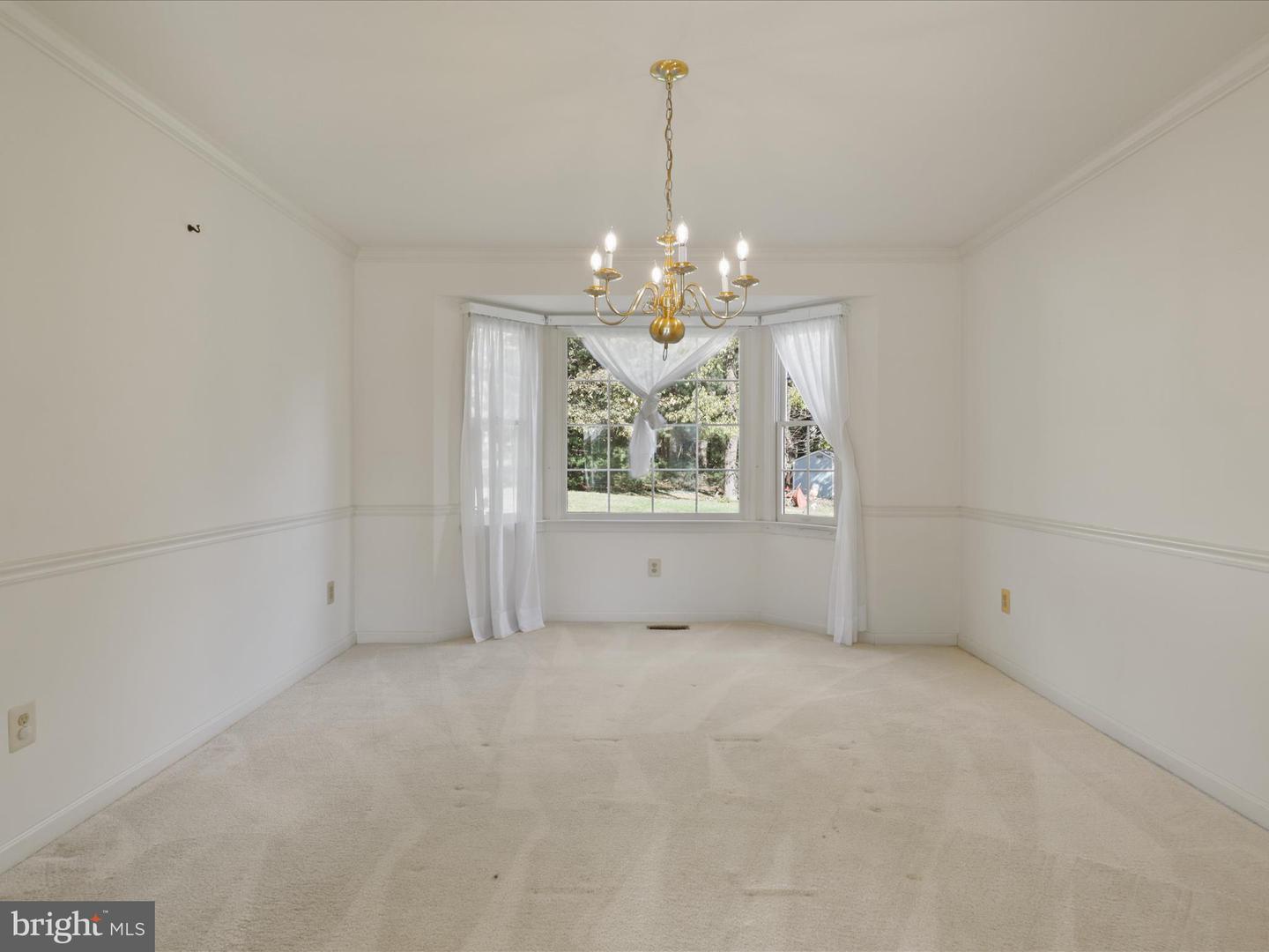 17584 WADELL CT, HAMILTON, Virginia 20158, 4 Bedrooms Bedrooms, ,2 BathroomsBathrooms,Residential,For sale,17584 WADELL CT,VALO2109470 MLS # VALO2109470