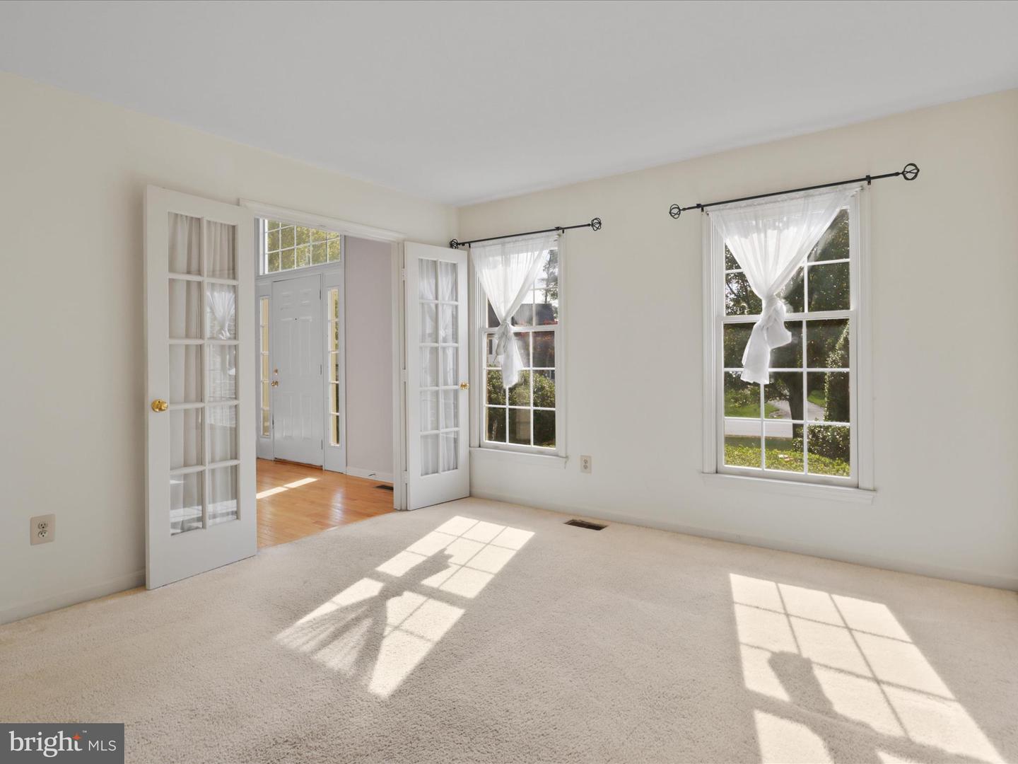 17584 WADELL CT, HAMILTON, Virginia 20158, 4 Bedrooms Bedrooms, ,2 BathroomsBathrooms,Residential,For sale,17584 WADELL CT,VALO2109470 MLS # VALO2109470