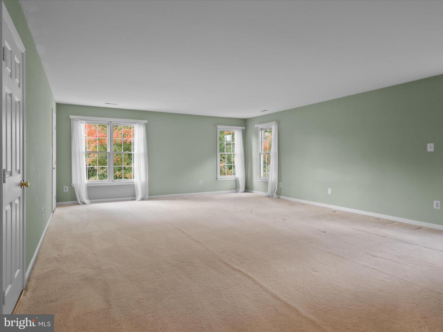 17584 WADELL CT, HAMILTON, Virginia 20158, 4 Bedrooms Bedrooms, ,2 BathroomsBathrooms,Residential,For sale,17584 WADELL CT,VALO2109470 MLS # VALO2109470