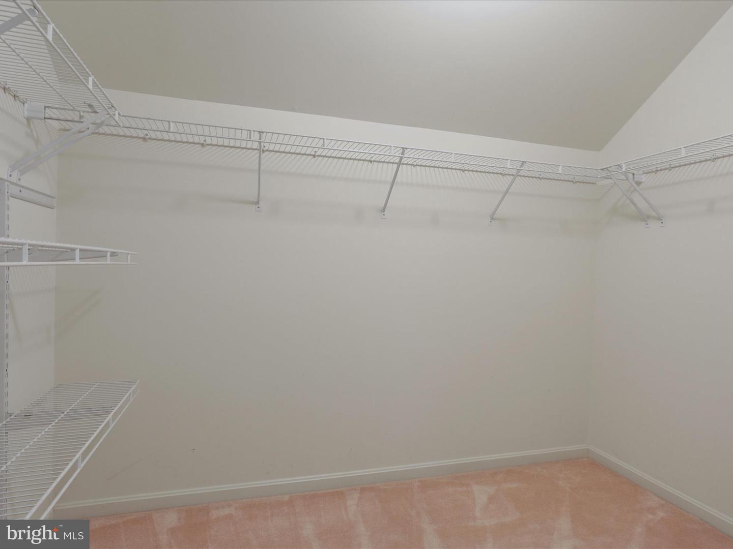 17584 WADELL CT, HAMILTON, Virginia 20158, 4 Bedrooms Bedrooms, ,2 BathroomsBathrooms,Residential,For sale,17584 WADELL CT,VALO2109470 MLS # VALO2109470