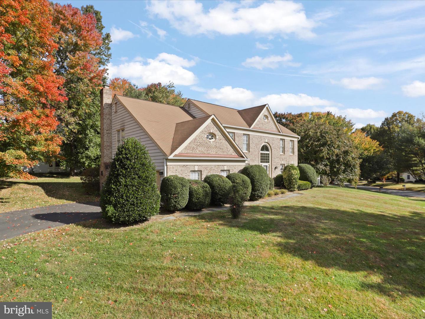 17584 WADELL CT, HAMILTON, Virginia 20158, 4 Bedrooms Bedrooms, ,2 BathroomsBathrooms,Residential,For sale,17584 WADELL CT,VALO2109470 MLS # VALO2109470