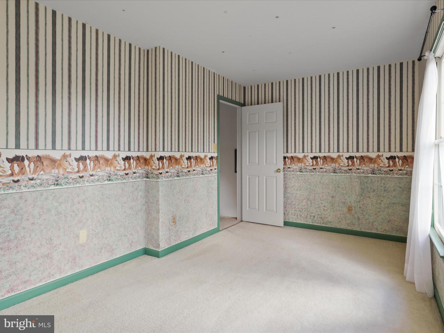 17584 WADELL CT, HAMILTON, Virginia 20158, 4 Bedrooms Bedrooms, ,2 BathroomsBathrooms,Residential,For sale,17584 WADELL CT,VALO2109470 MLS # VALO2109470