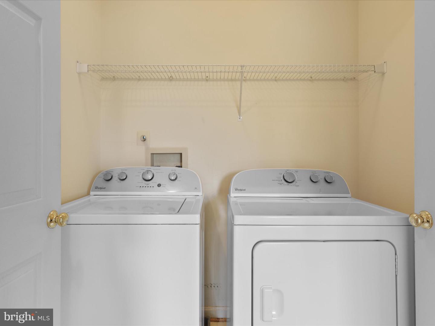 17584 WADELL CT, HAMILTON, Virginia 20158, 4 Bedrooms Bedrooms, ,2 BathroomsBathrooms,Residential,For sale,17584 WADELL CT,VALO2109470 MLS # VALO2109470