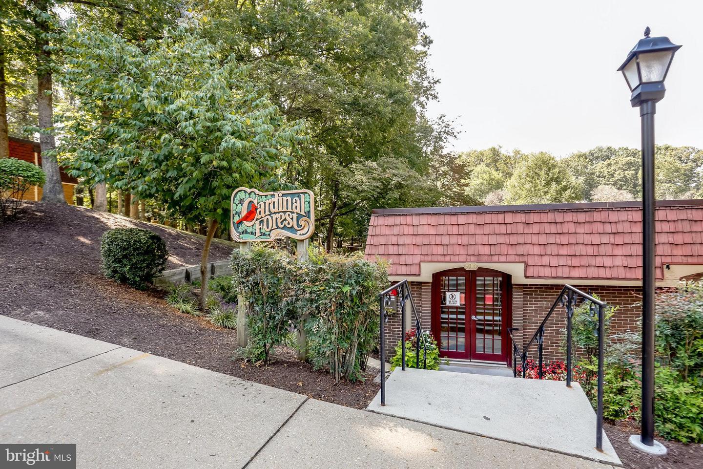 5778-B REXFORD CT #5778B, SPRINGFIELD, Virginia 22152, 2 Bedrooms Bedrooms, ,2 BathroomsBathrooms,Residential,For sale,5778-B REXFORD CT #5778B,VAFX2275790 MLS # VAFX2275790