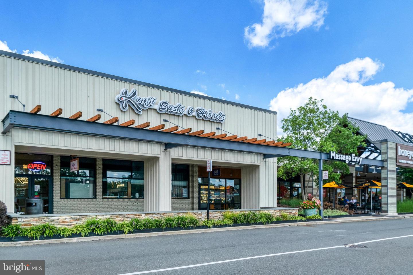 5778-B REXFORD CT #5778B, SPRINGFIELD, Virginia 22152, 2 Bedrooms Bedrooms, ,2 BathroomsBathrooms,Residential,For sale,5778-B REXFORD CT #5778B,VAFX2275790 MLS # VAFX2275790