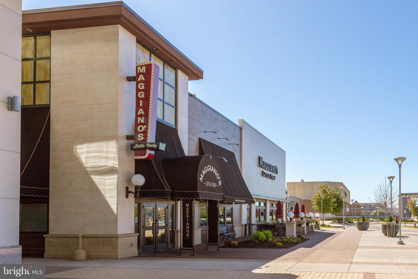 5778-B REXFORD CT #5778B, SPRINGFIELD, Virginia 22152, 2 Bedrooms Bedrooms, ,2 BathroomsBathrooms,Residential,For sale,5778-B REXFORD CT #5778B,VAFX2275790 MLS # VAFX2275790