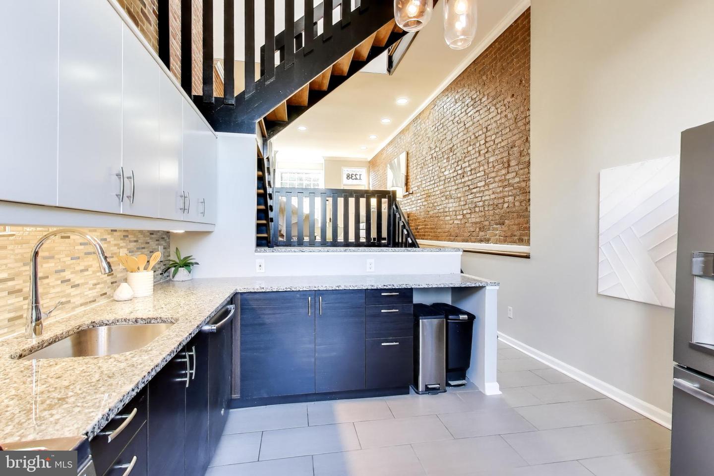 1238 LINDEN PL NE, WASHINGTON, District Of Columbia 20002, 2 Bedrooms Bedrooms, ,1 BathroomBathrooms,Residential,For sale,1238 LINDEN PL NE,DCDC2228450 MLS # DCDC2228450