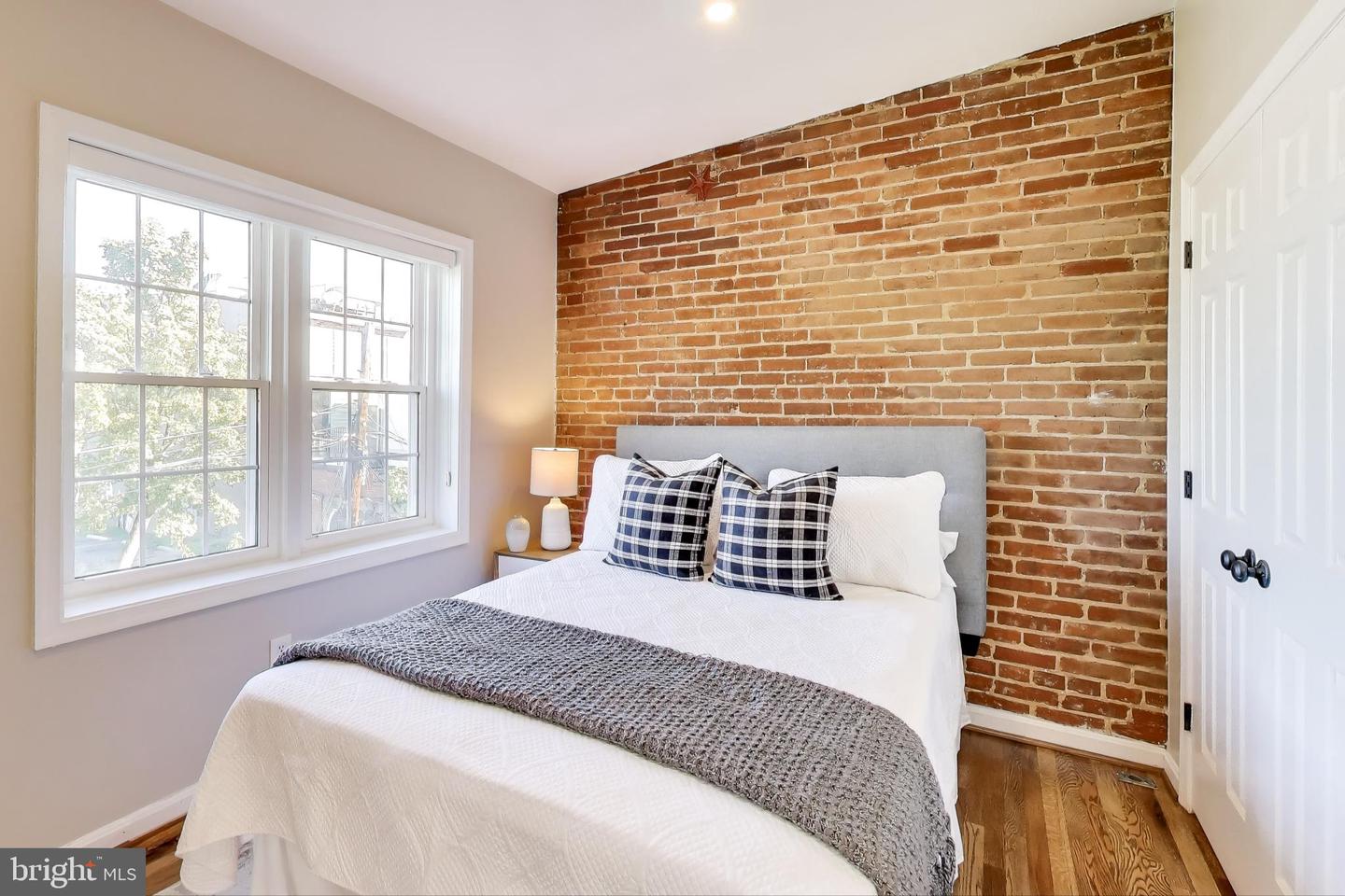 1238 LINDEN PL NE, WASHINGTON, District Of Columbia 20002, 2 Bedrooms Bedrooms, ,1 BathroomBathrooms,Residential,For sale,1238 LINDEN PL NE,DCDC2228450 MLS # DCDC2228450