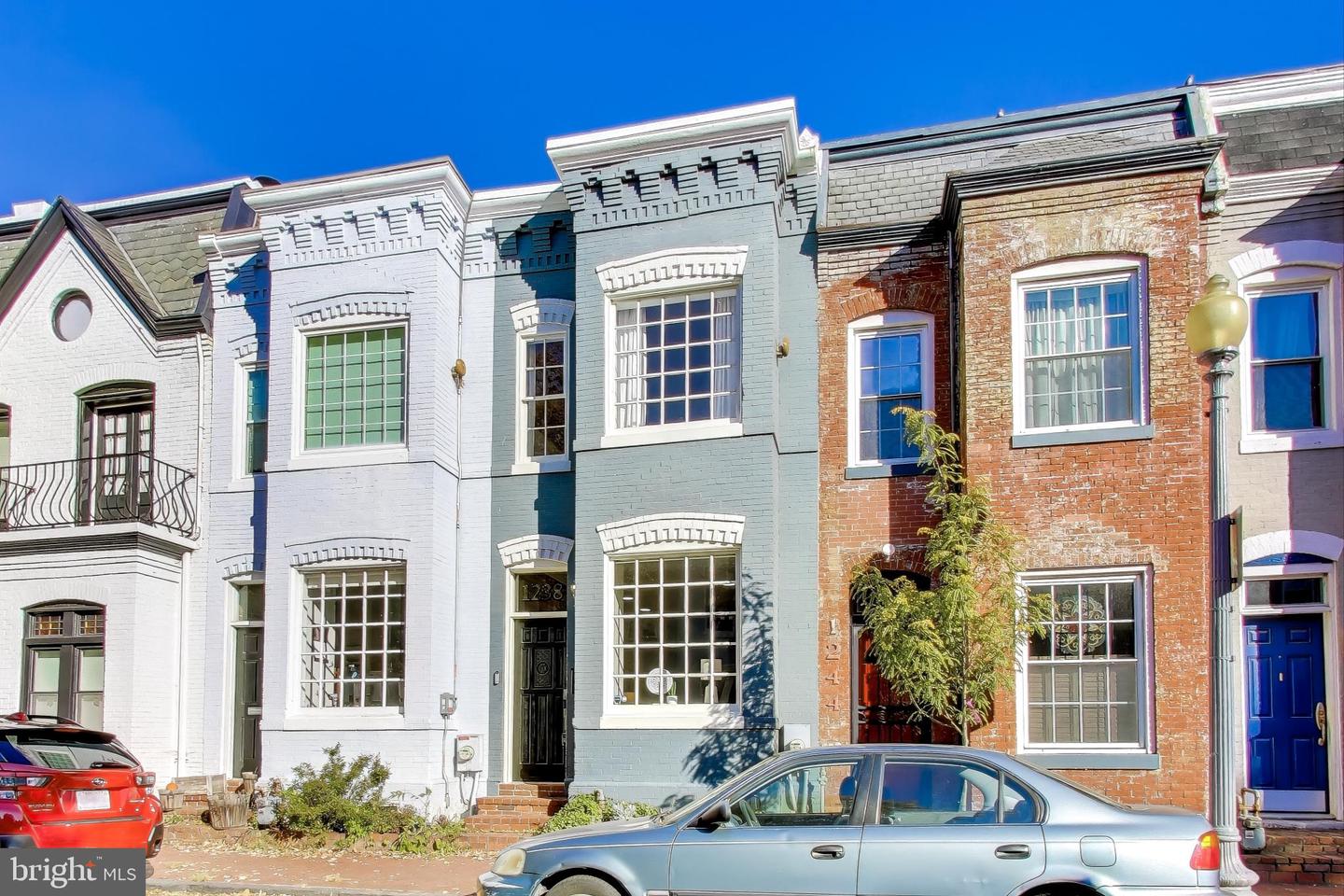 1238 LINDEN PL NE, WASHINGTON, District Of Columbia 20002, 2 Bedrooms Bedrooms, ,1 BathroomBathrooms,Residential,For sale,1238 LINDEN PL NE,DCDC2228450 MLS # DCDC2228450