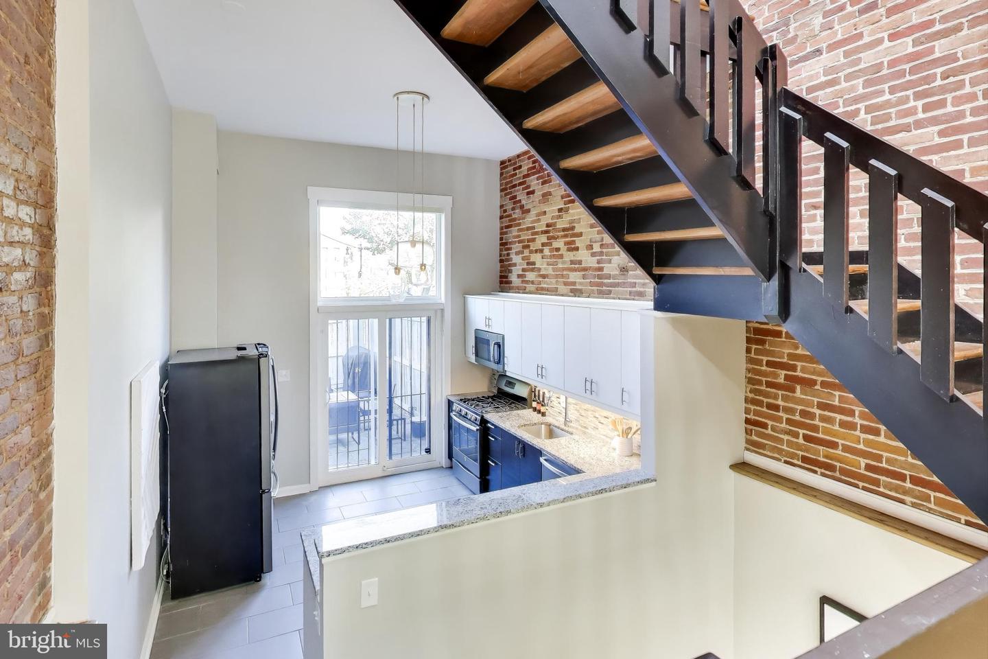 1238 LINDEN PL NE, WASHINGTON, District Of Columbia 20002, 2 Bedrooms Bedrooms, ,1 BathroomBathrooms,Residential,For sale,1238 LINDEN PL NE,DCDC2228450 MLS # DCDC2228450