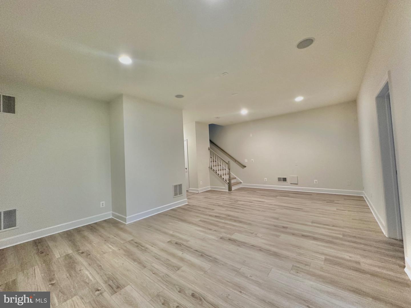 42904 BITTNER SQ, ASHBURN, Virginia 20148, 3 Bedrooms Bedrooms, ,3 BathroomsBathrooms,Residential,For sale,42904 BITTNER SQ,VALO2109366 MLS # VALO2109366