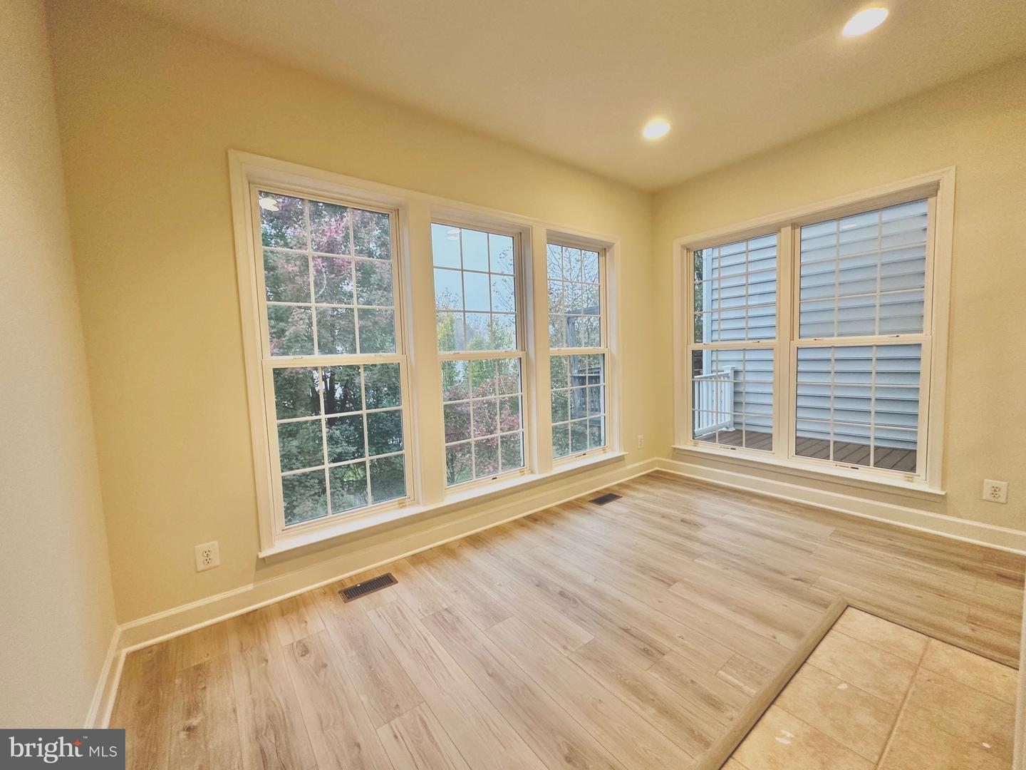 42904 BITTNER SQ, ASHBURN, Virginia 20148, 3 Bedrooms Bedrooms, ,3 BathroomsBathrooms,Residential,For sale,42904 BITTNER SQ,VALO2109366 MLS # VALO2109366