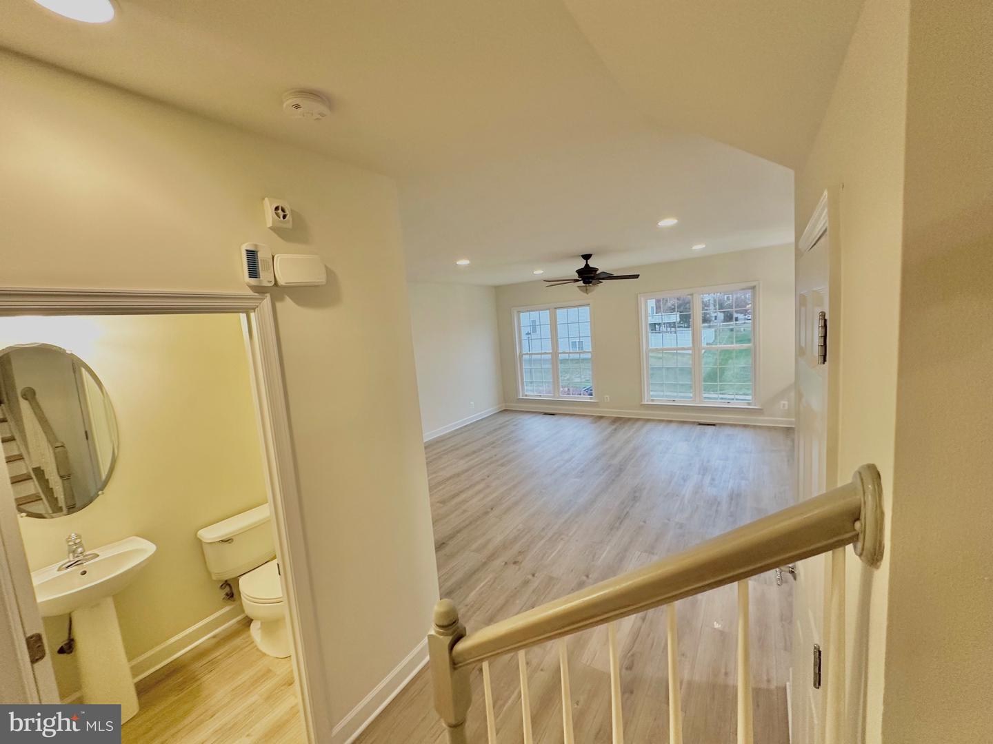 42904 BITTNER SQ, ASHBURN, Virginia 20148, 3 Bedrooms Bedrooms, ,3 BathroomsBathrooms,Residential,For sale,42904 BITTNER SQ,VALO2109366 MLS # VALO2109366