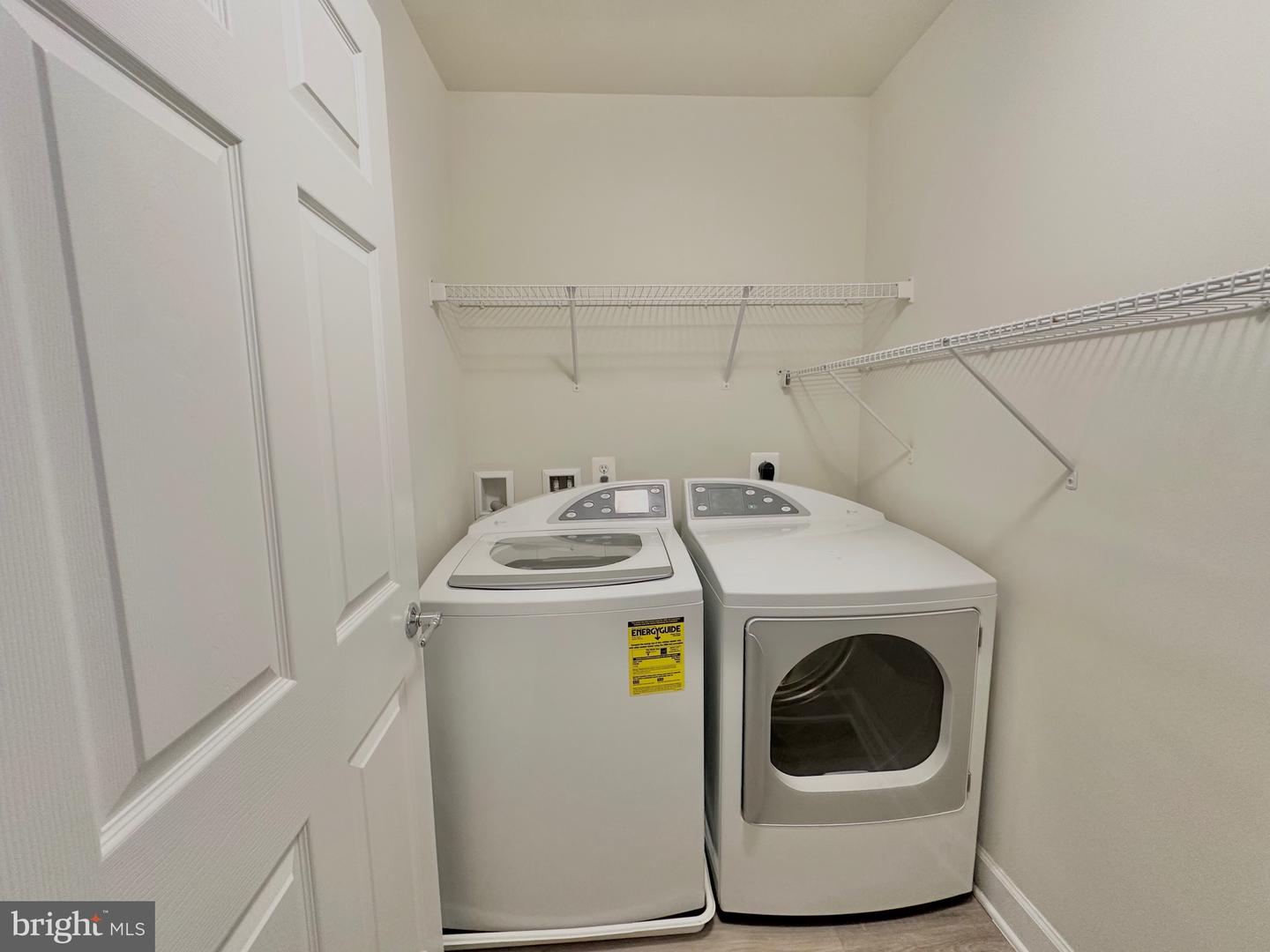 42904 BITTNER SQ, ASHBURN, Virginia 20148, 3 Bedrooms Bedrooms, ,3 BathroomsBathrooms,Residential,For sale,42904 BITTNER SQ,VALO2109366 MLS # VALO2109366