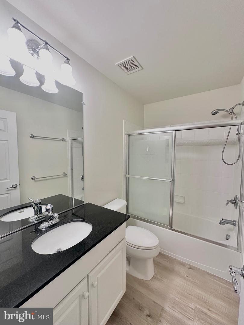 42904 BITTNER SQ, ASHBURN, Virginia 20148, 3 Bedrooms Bedrooms, ,3 BathroomsBathrooms,Residential,For sale,42904 BITTNER SQ,VALO2109366 MLS # VALO2109366