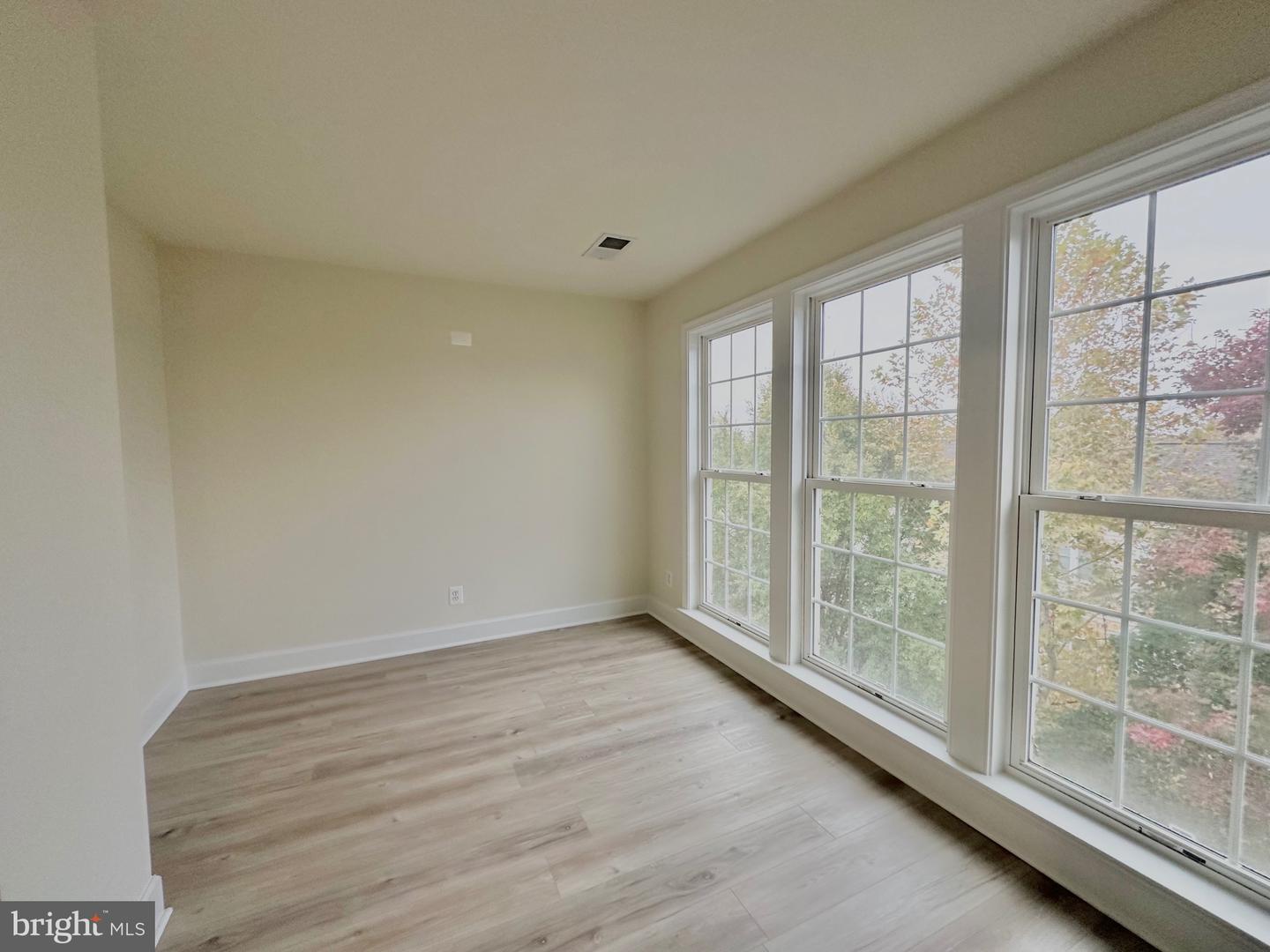 42904 BITTNER SQ, ASHBURN, Virginia 20148, 3 Bedrooms Bedrooms, ,3 BathroomsBathrooms,Residential,For sale,42904 BITTNER SQ,VALO2109366 MLS # VALO2109366