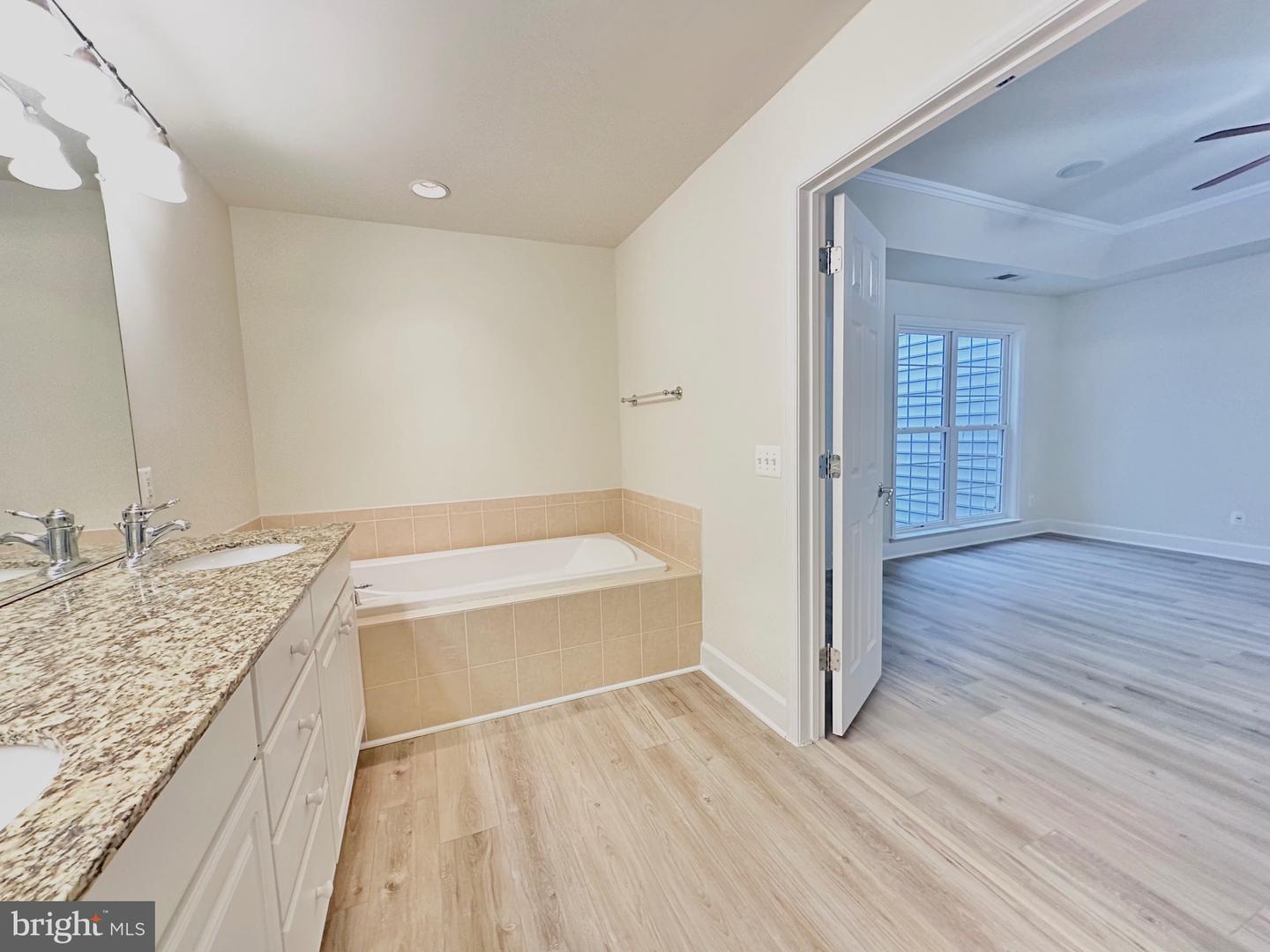 42904 BITTNER SQ, ASHBURN, Virginia 20148, 3 Bedrooms Bedrooms, ,3 BathroomsBathrooms,Residential,For sale,42904 BITTNER SQ,VALO2109366 MLS # VALO2109366