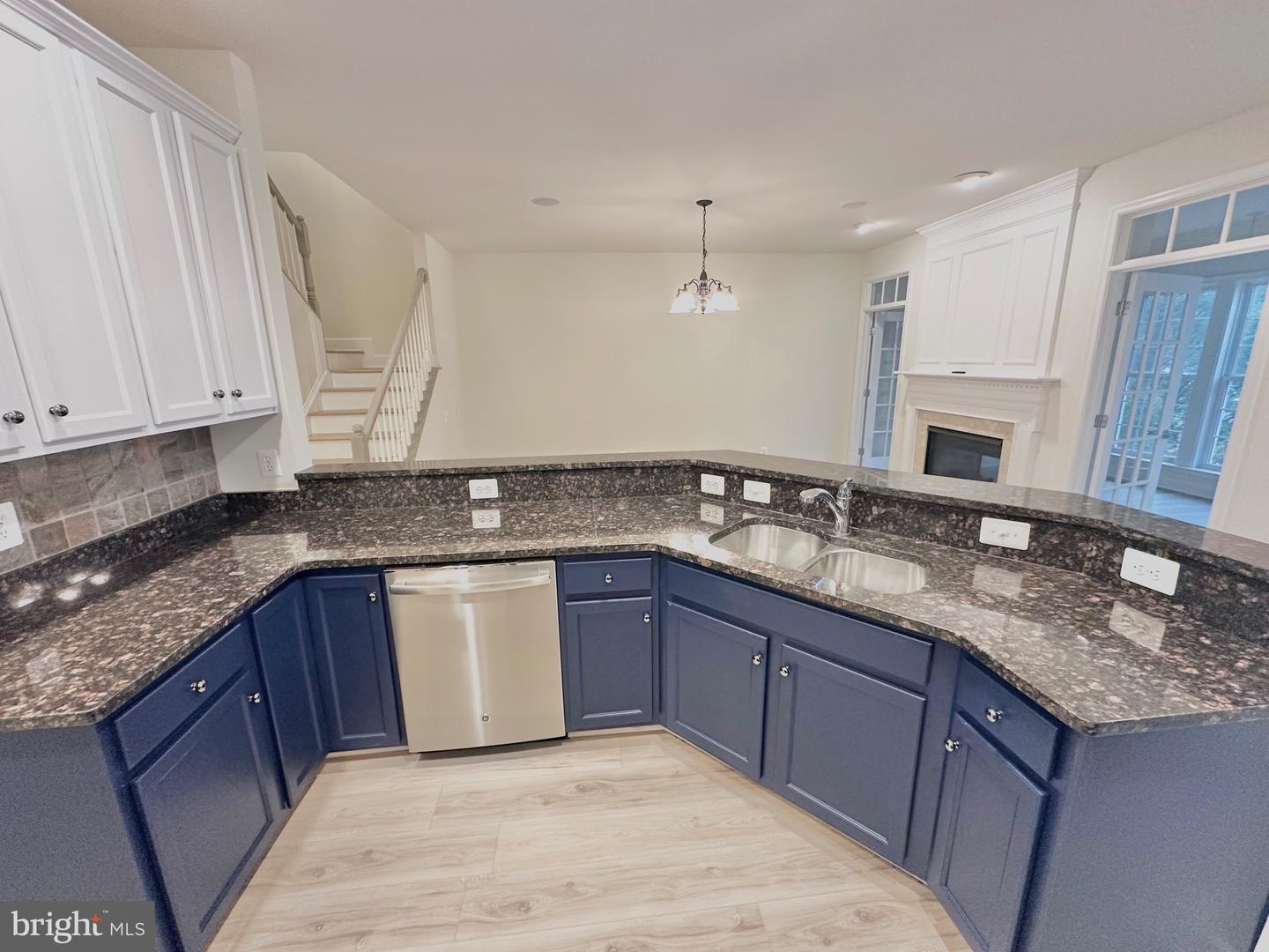 42904 BITTNER SQ, ASHBURN, Virginia 20148, 3 Bedrooms Bedrooms, ,3 BathroomsBathrooms,Residential,For sale,42904 BITTNER SQ,VALO2109366 MLS # VALO2109366