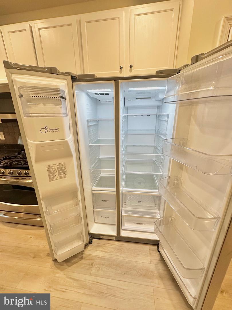 42904 BITTNER SQ, ASHBURN, Virginia 20148, 3 Bedrooms Bedrooms, ,3 BathroomsBathrooms,Residential,For sale,42904 BITTNER SQ,VALO2109366 MLS # VALO2109366