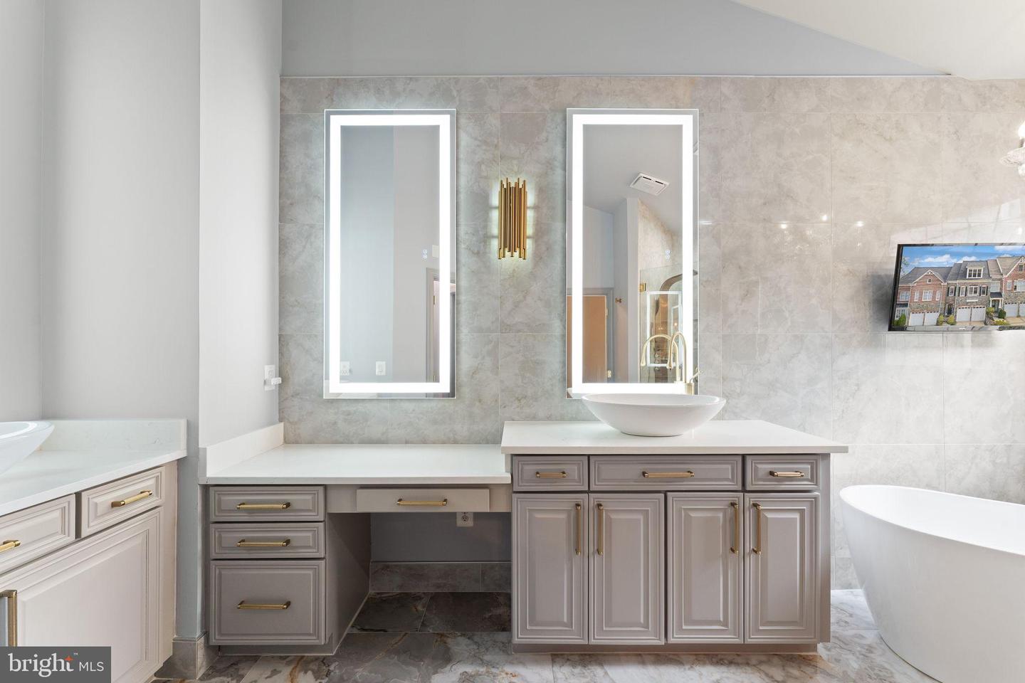 18212 CYPRESS POINT TER, LEESBURG, Virginia 20176, 5 Bedrooms Bedrooms, 16 Rooms Rooms,4 BathroomsBathrooms,Residential,For sale,18212 CYPRESS POINT TER,VALO2109370 MLS # VALO2109370