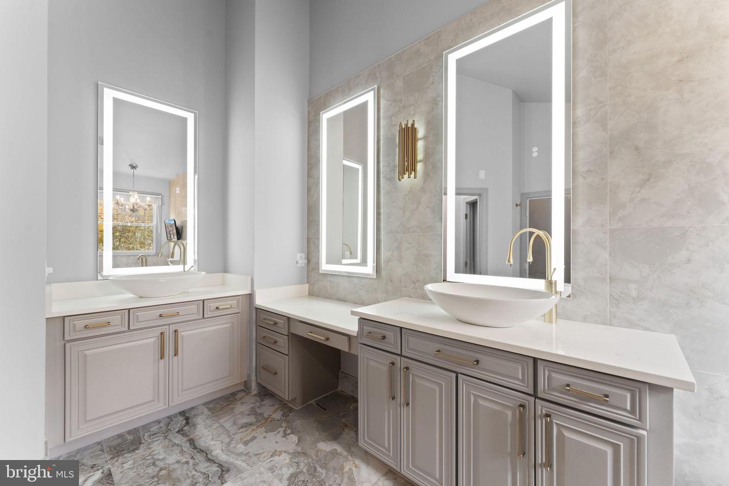 18212 CYPRESS POINT TER, LEESBURG, Virginia 20176, 5 Bedrooms Bedrooms, 16 Rooms Rooms,4 BathroomsBathrooms,Residential,For sale,18212 CYPRESS POINT TER,VALO2109370 MLS # VALO2109370