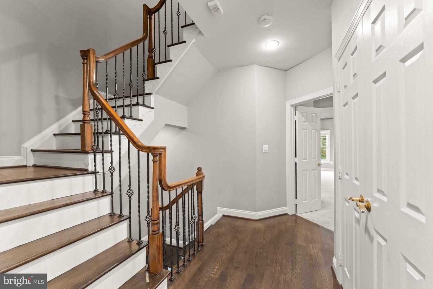 18212 CYPRESS POINT TER, LEESBURG, Virginia 20176, 5 Bedrooms Bedrooms, 16 Rooms Rooms,4 BathroomsBathrooms,Residential,For sale,18212 CYPRESS POINT TER,VALO2109370 MLS # VALO2109370